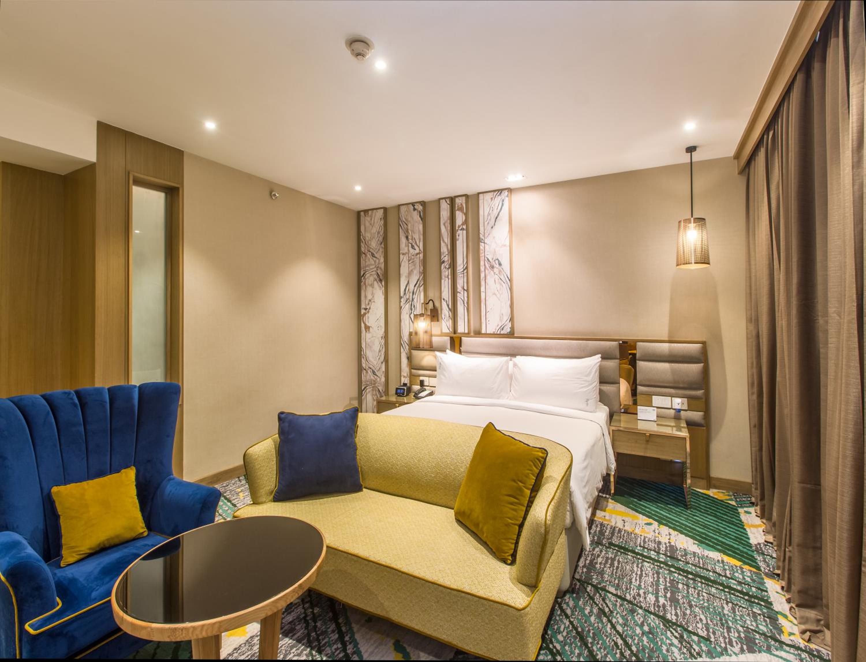 King Suite with City View - High Floor with 20% discount on Food And Soft Beverages and Laundry photo 1