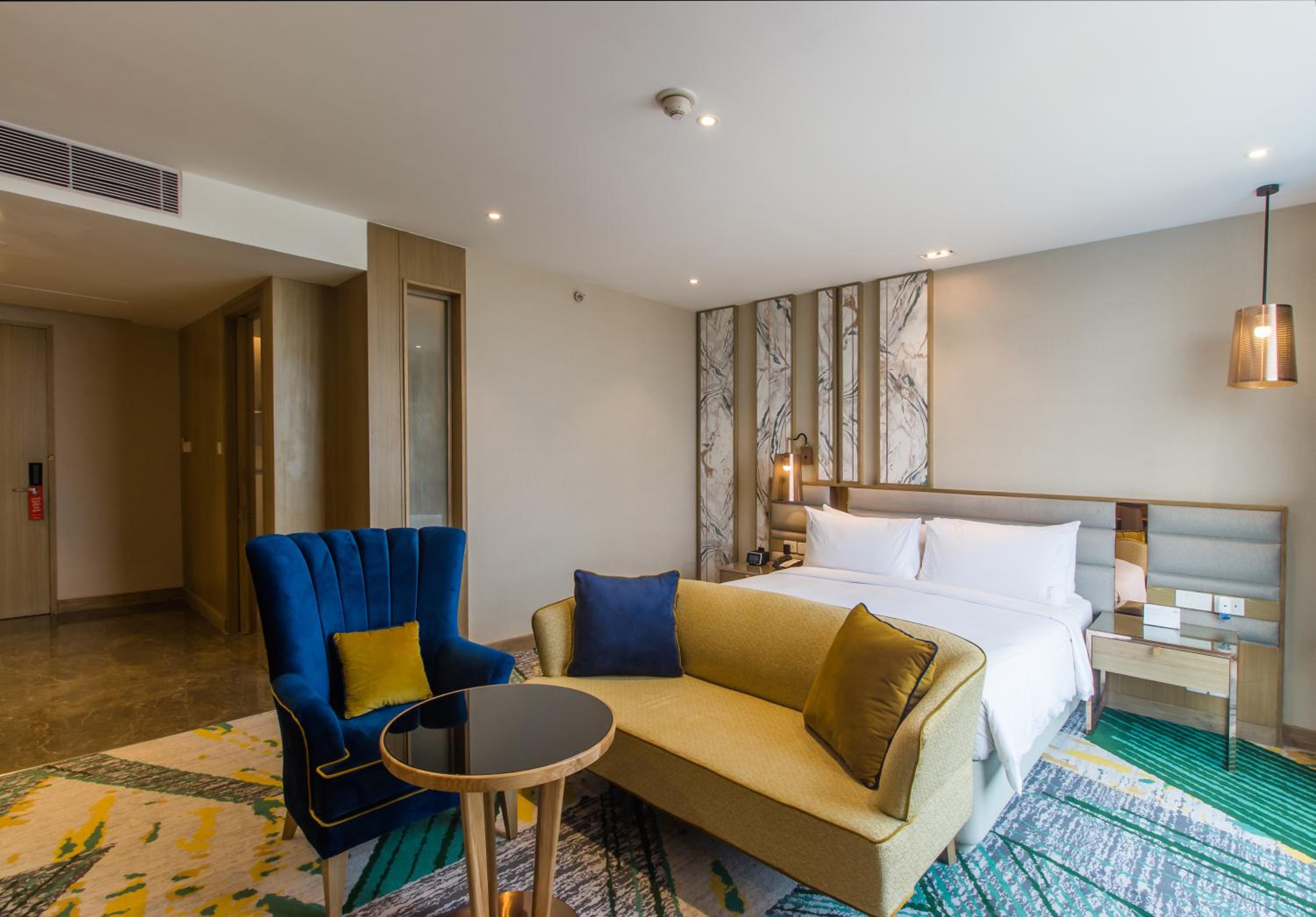 King Suite with City View