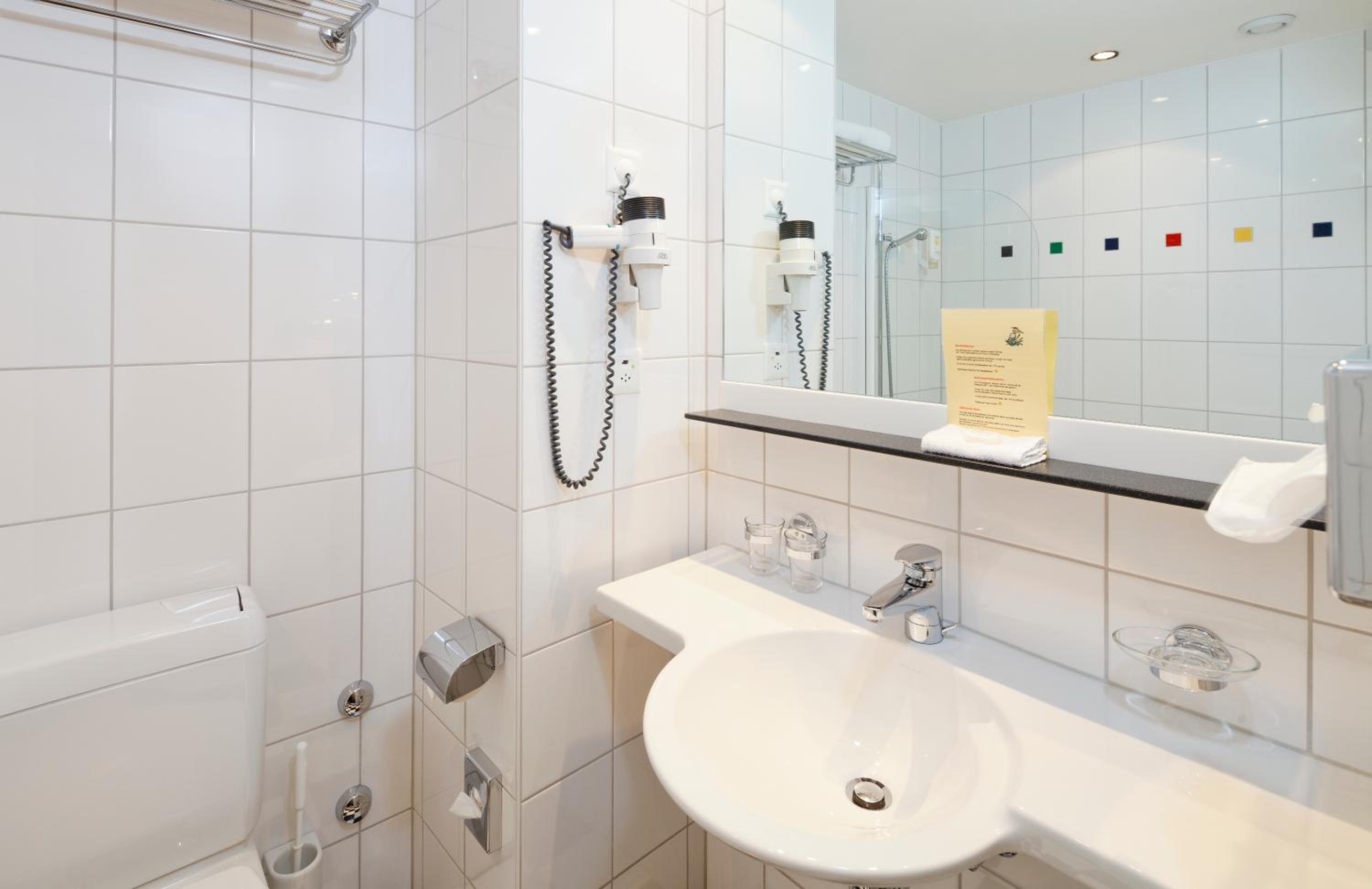 Double Room - Photo 8