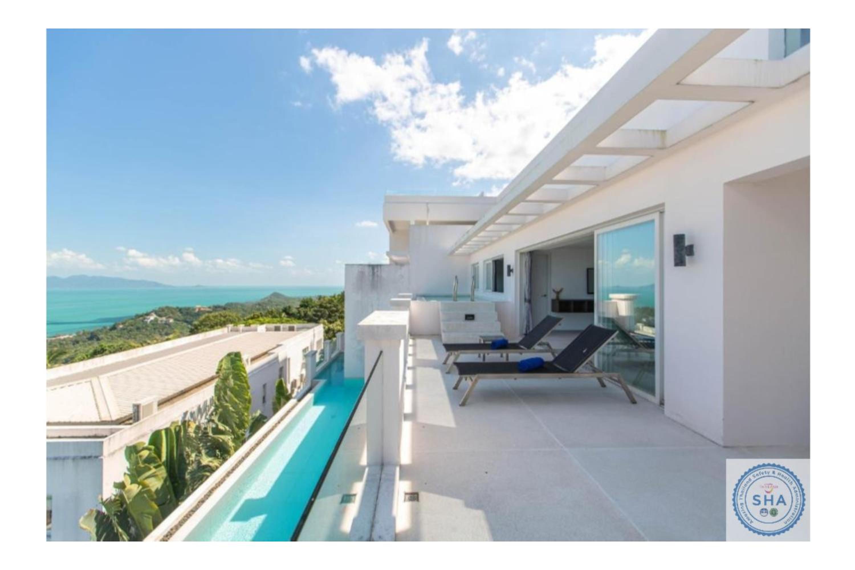 Superior Suite with Sea View - Photo 23