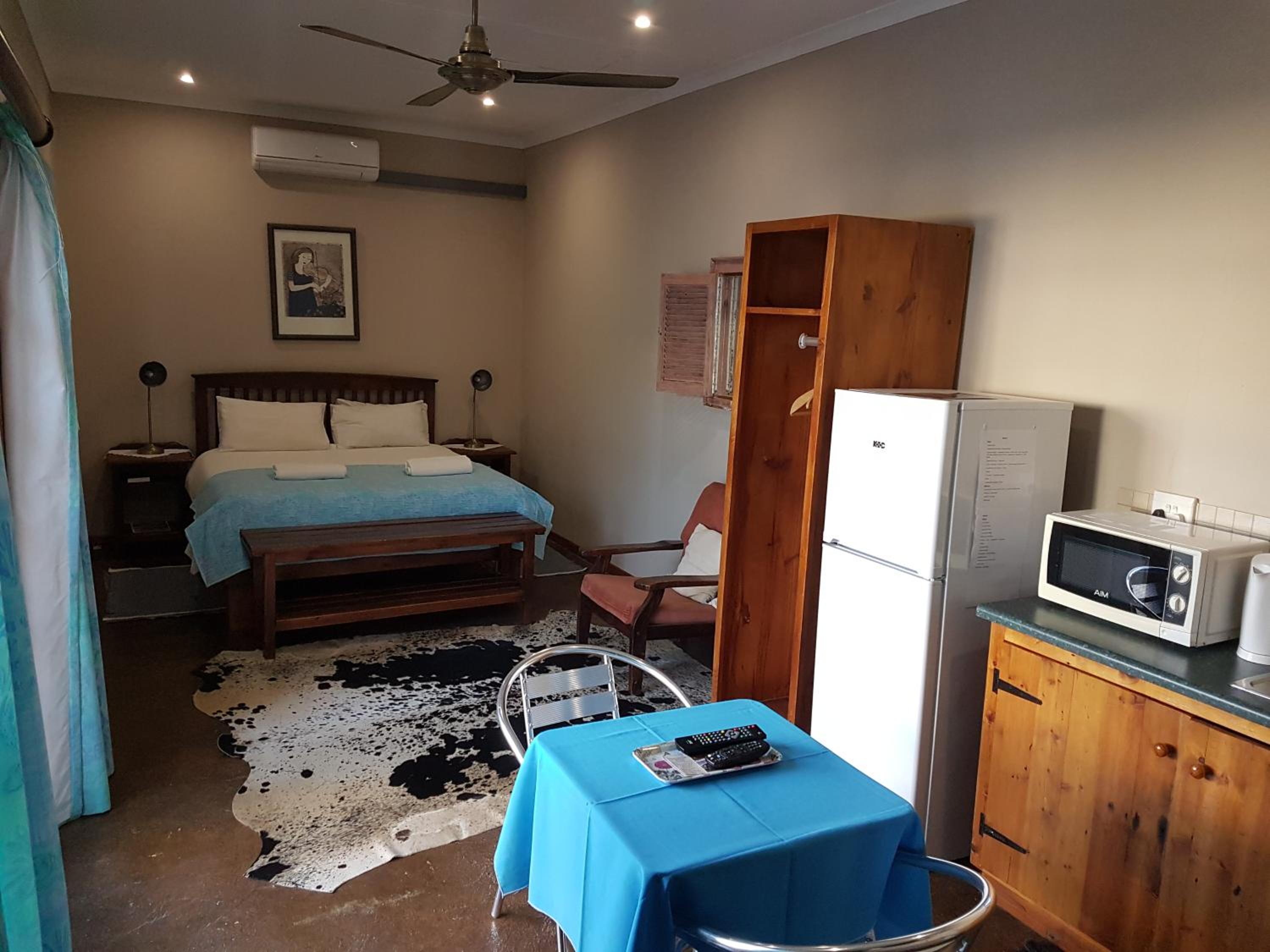  Double Room - Photo 1