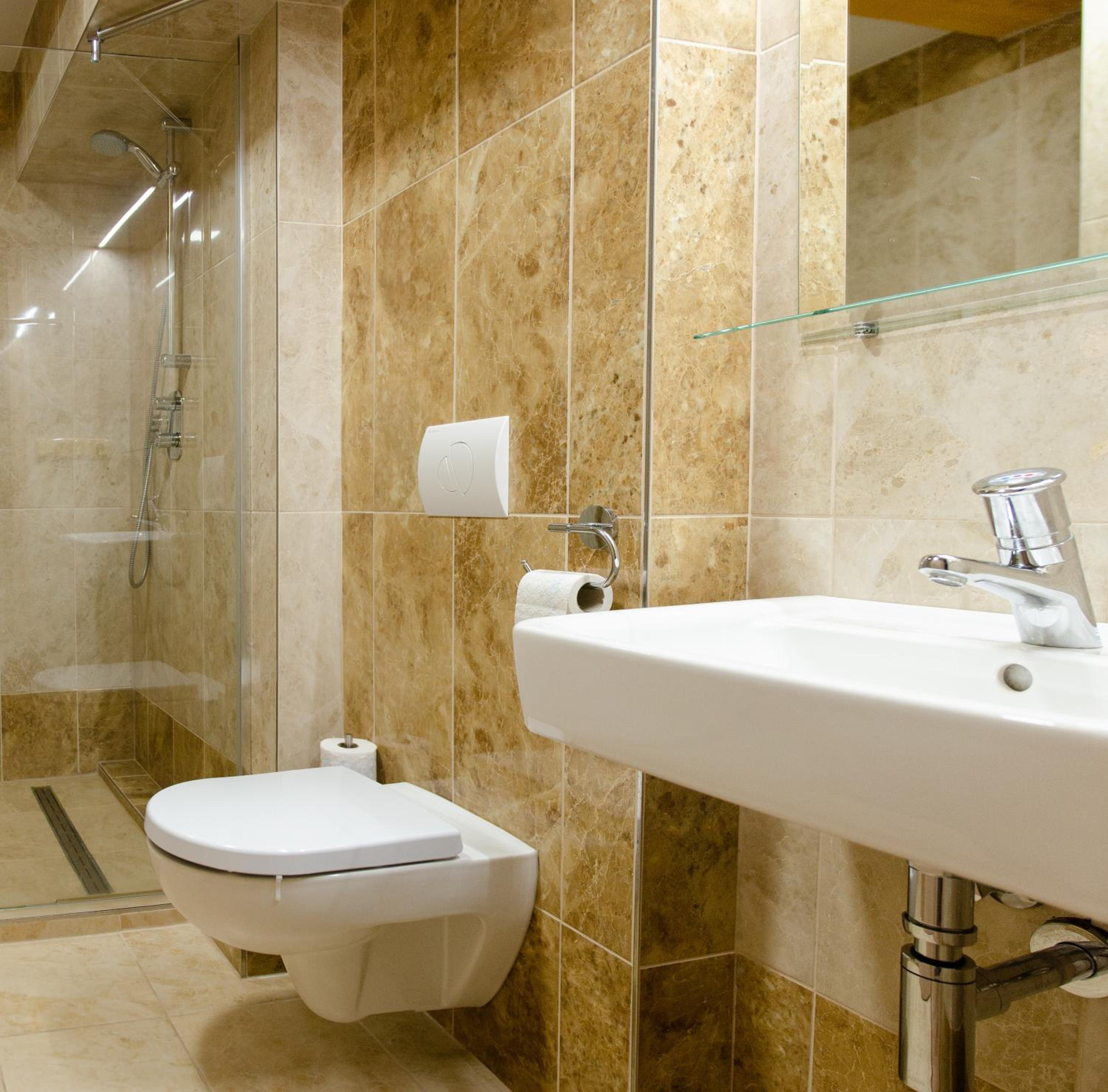 Double or Twin Room with Bathroom photo 2