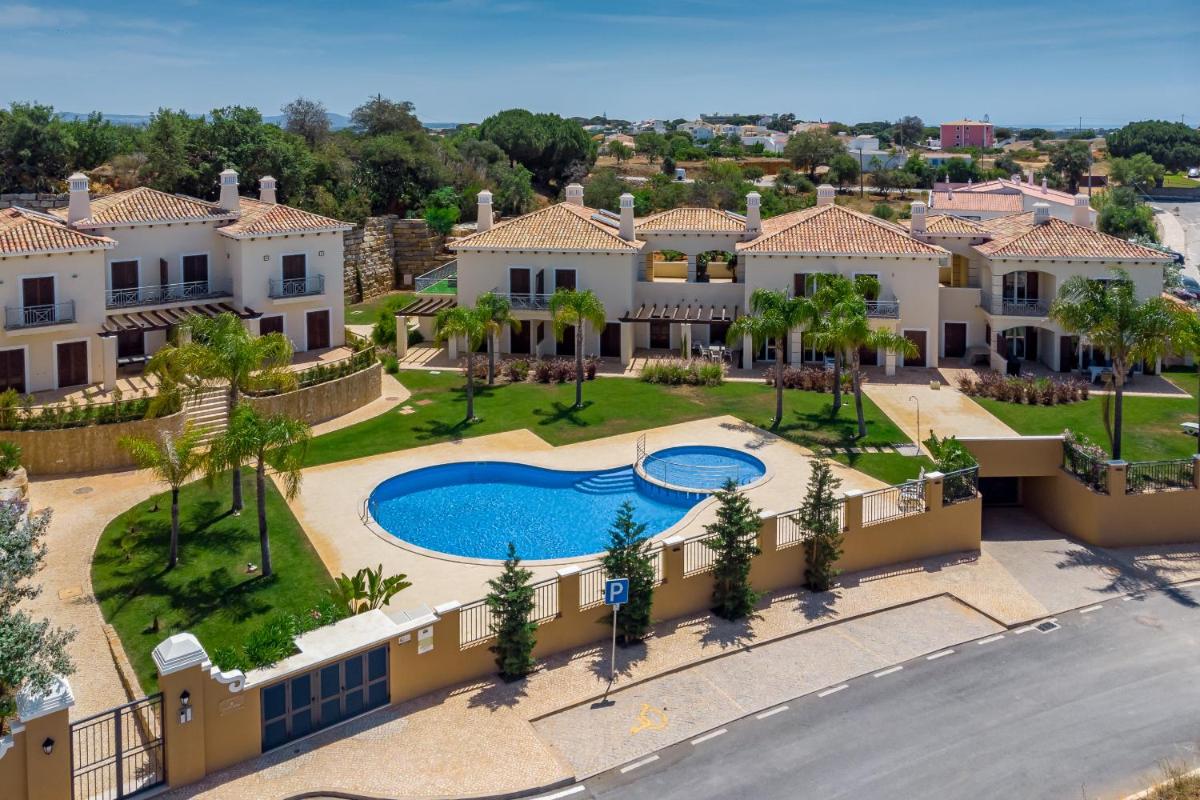 Three-Bedroom Townhouse