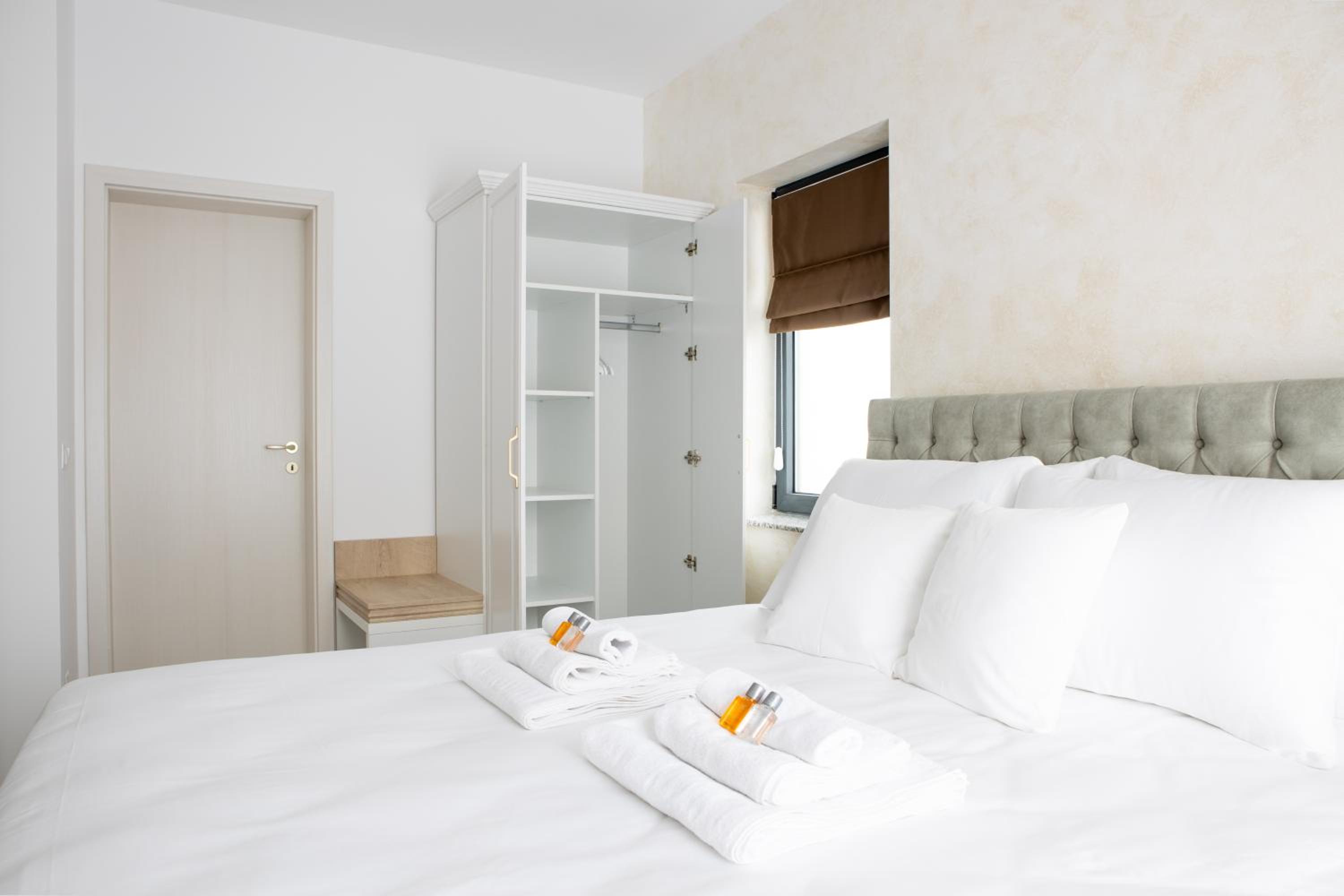 Double Room - Photo 4
