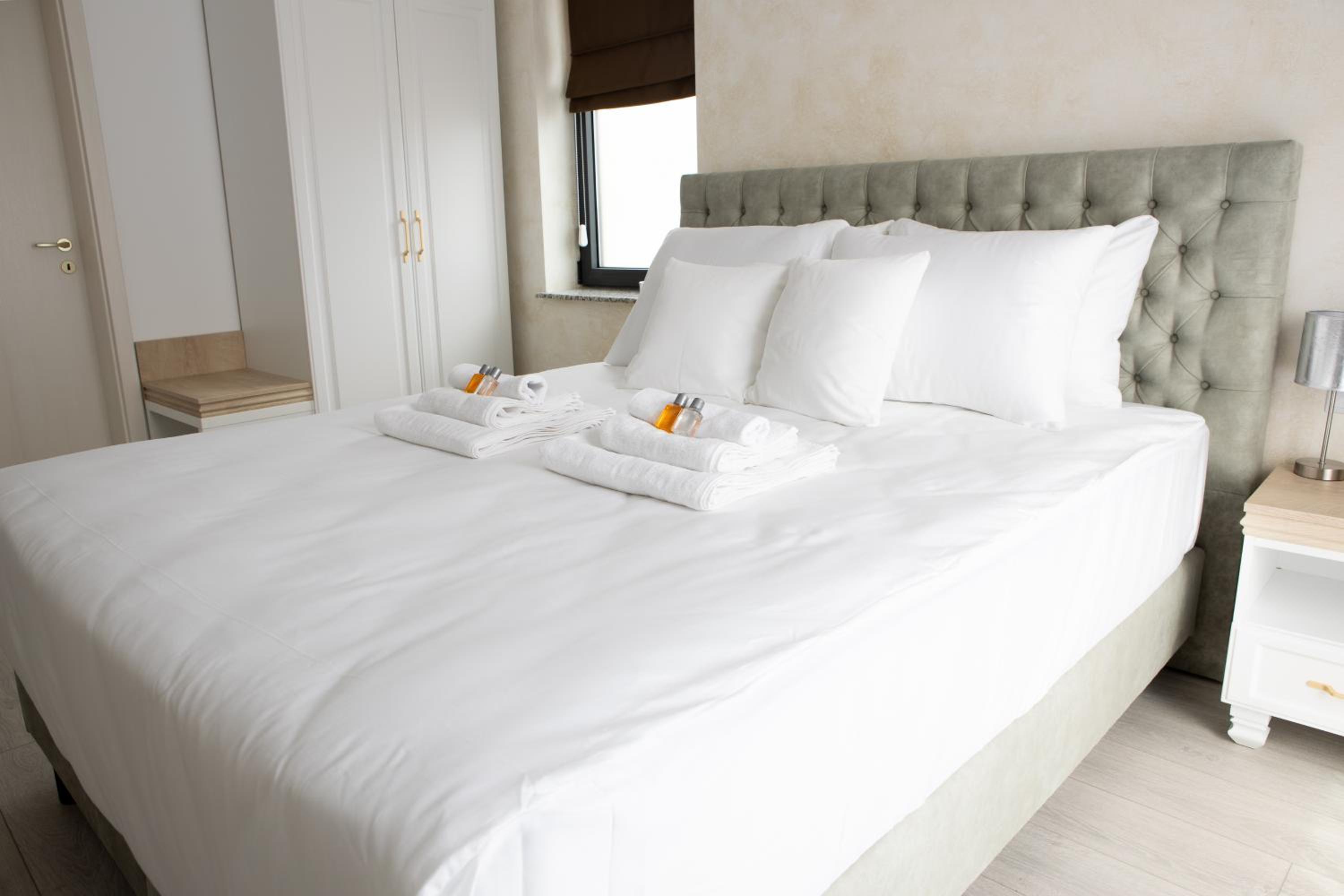 Double Room - Photo 2