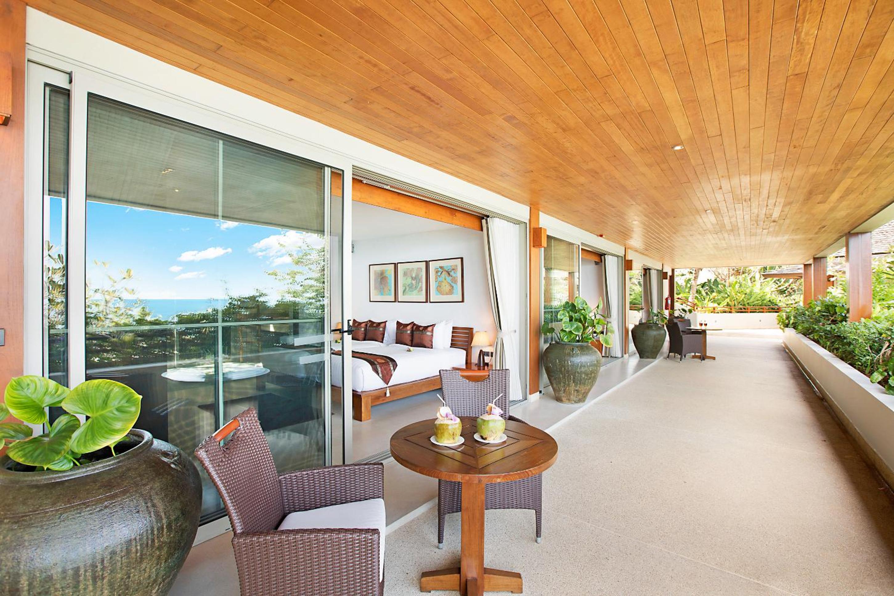7-Bedroom + 1 Kid's Room Sea View Villa with Private Chef - Photo 21