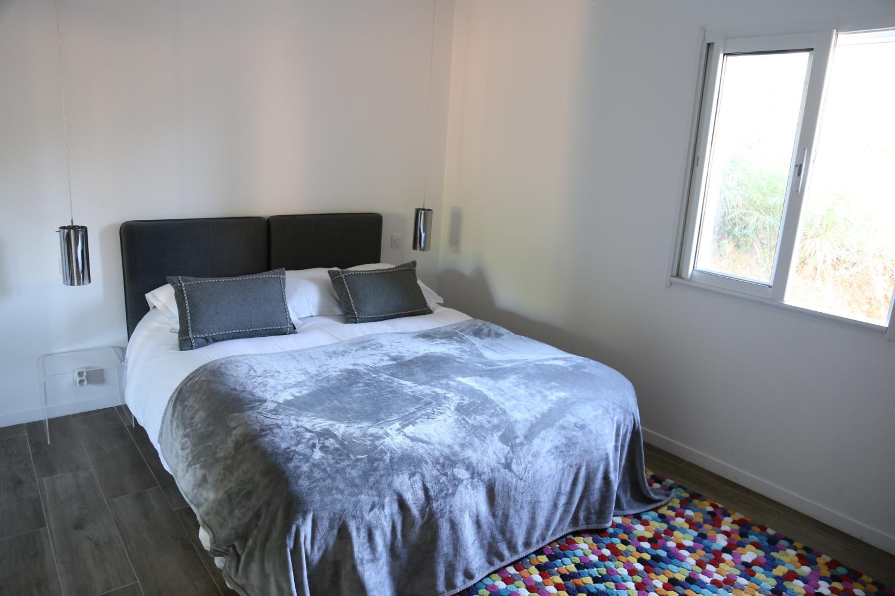 Family Room with Shower photo 2