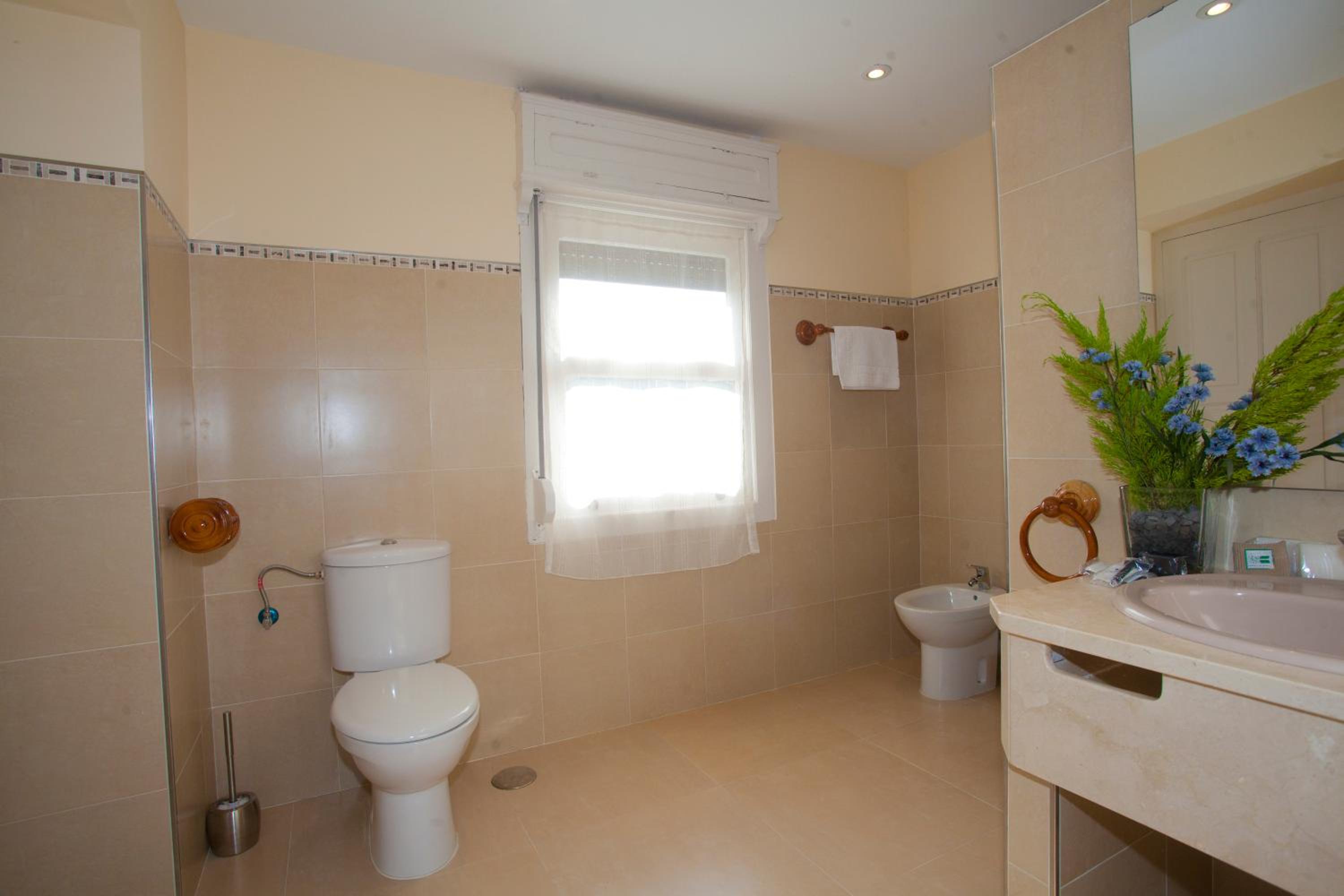 Villa photo 3