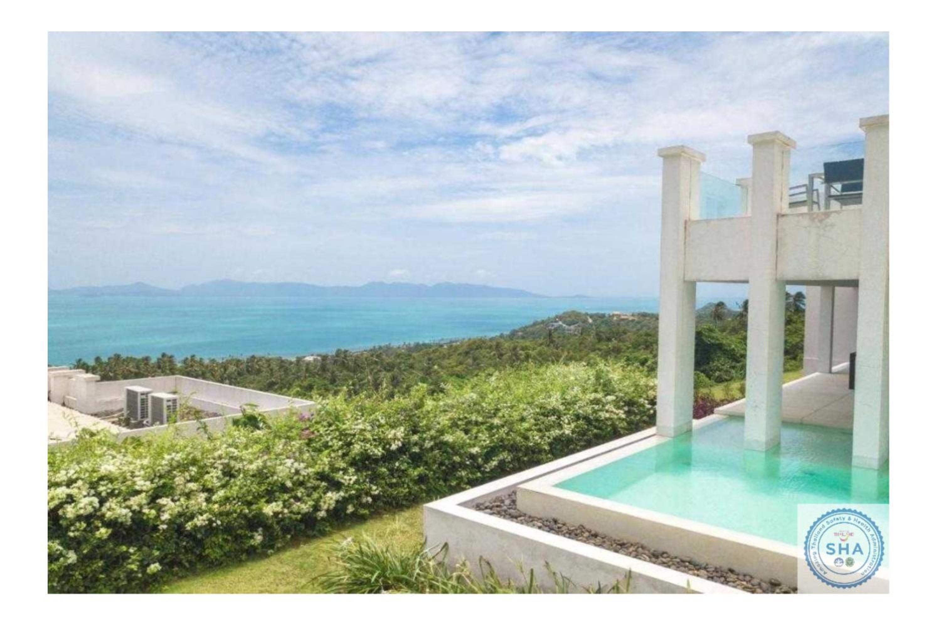 Deluxe Suite with Sea View - Photo 33