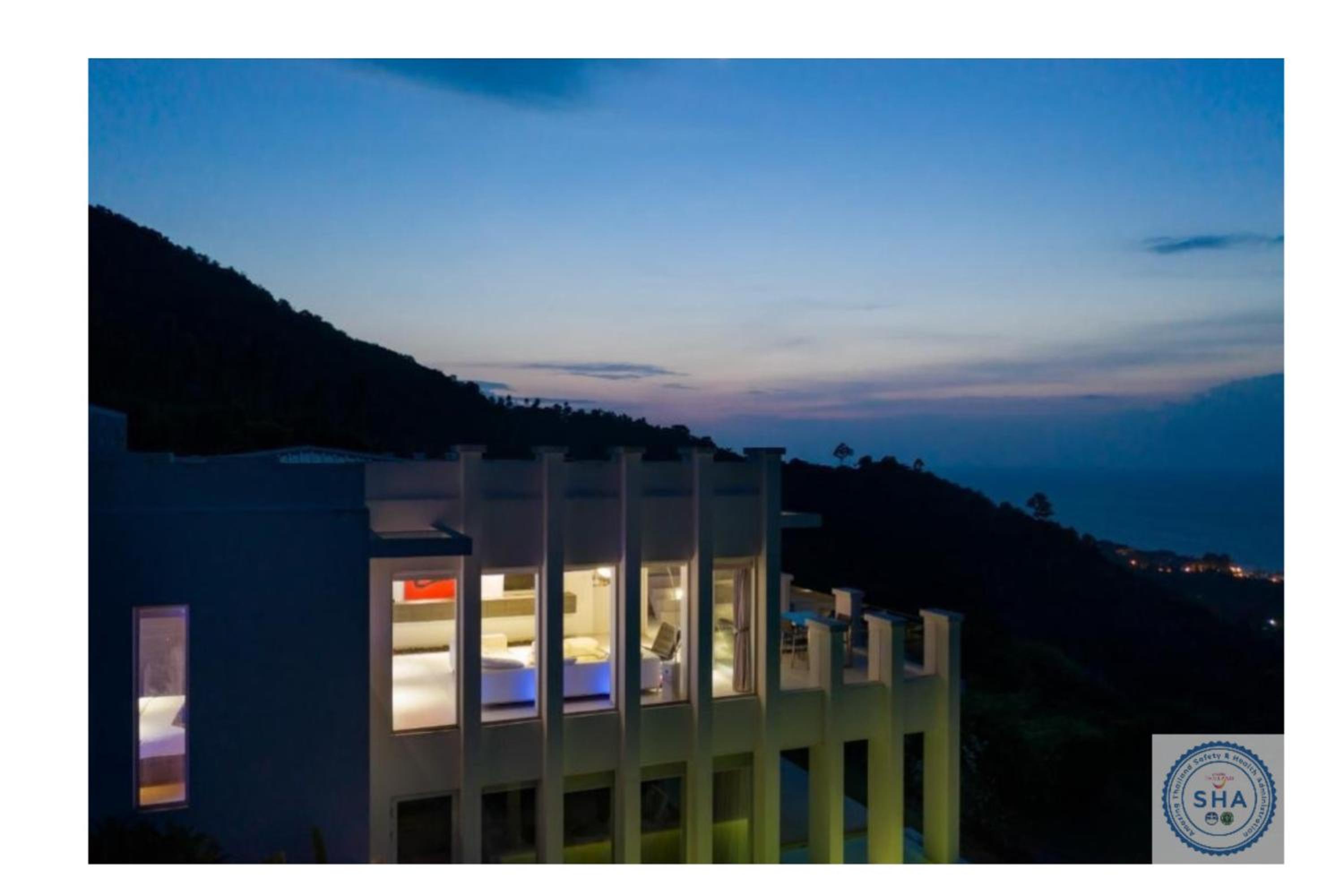 Suite with Sea View - Photo 4