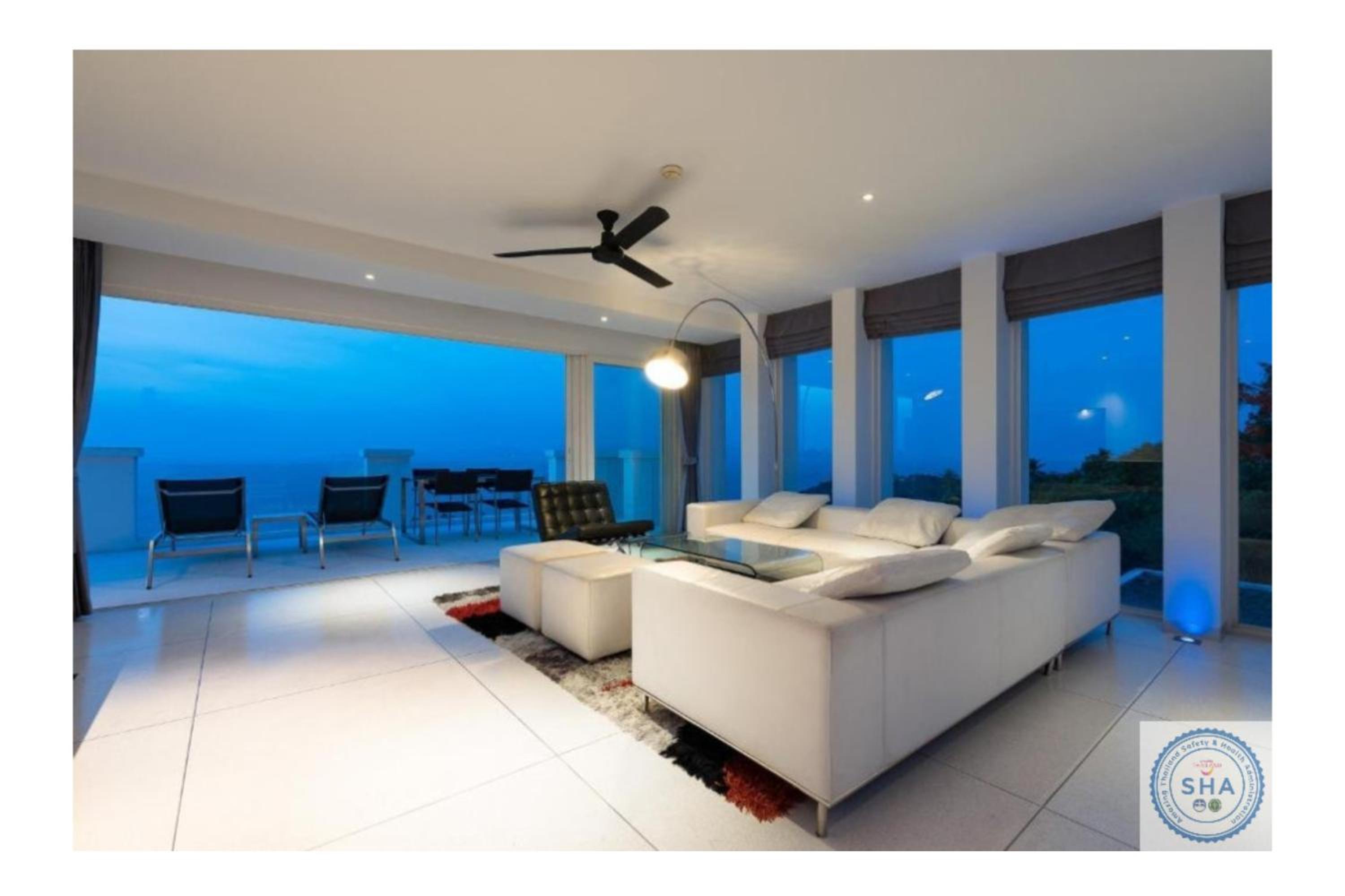 Suite with Sea View - Photo 3