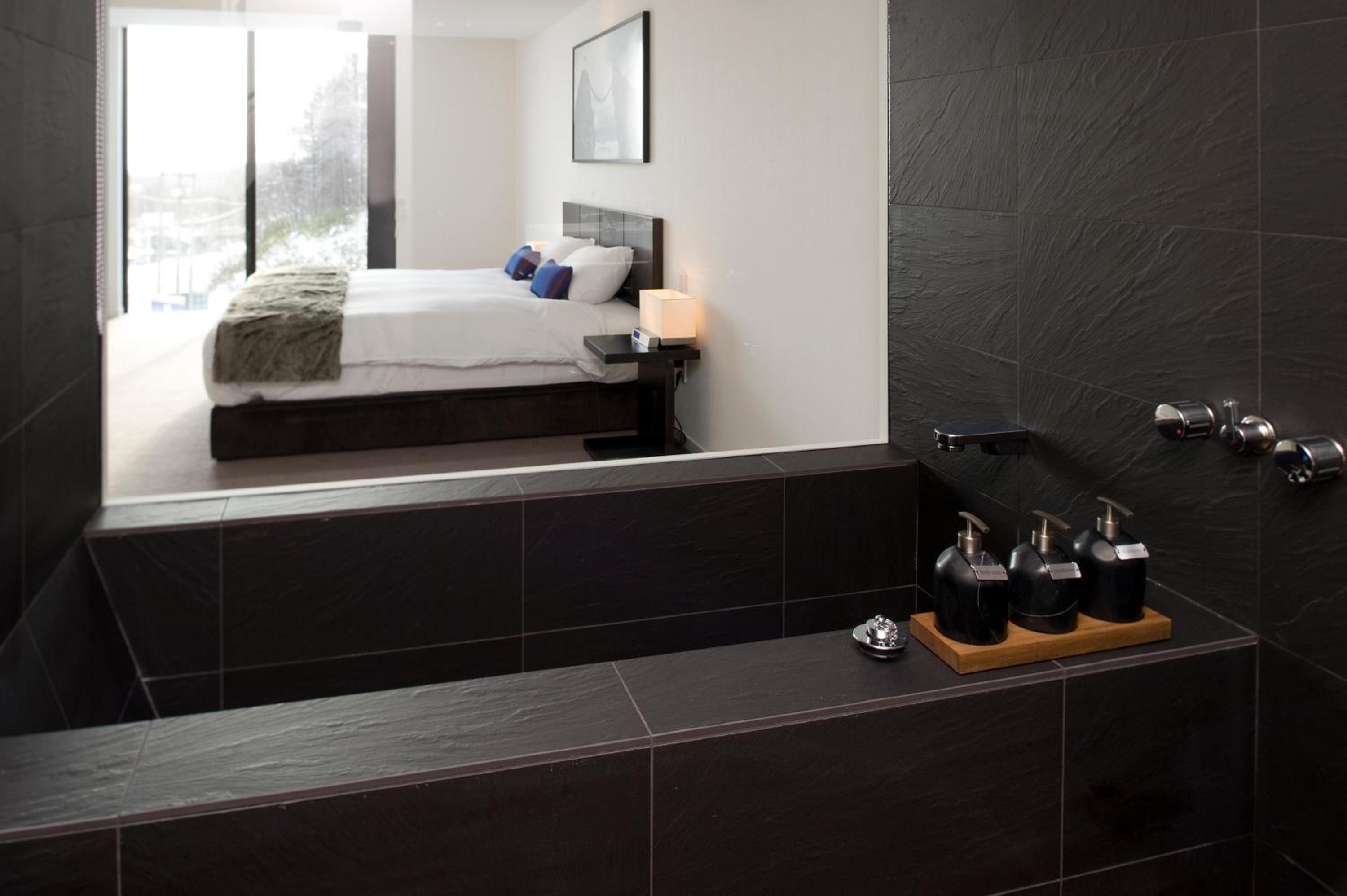 2 Bedroom Yotei Suite photo 3
