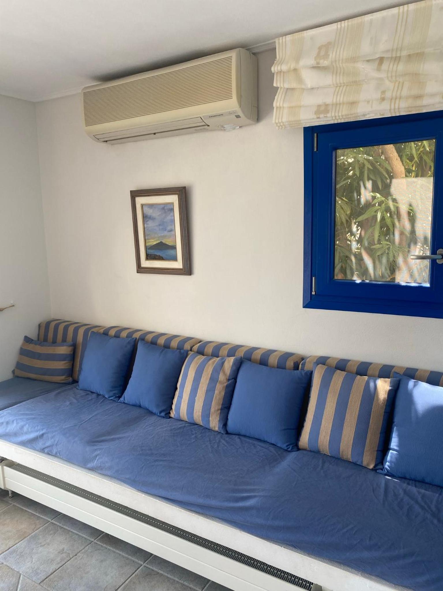 Studio Apartment with Sea View