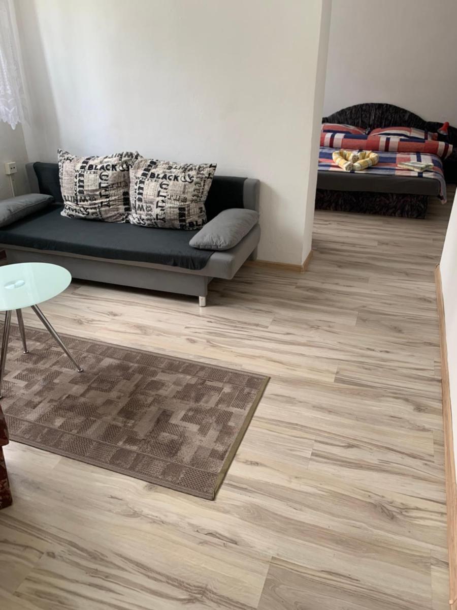 Apartment photo 2