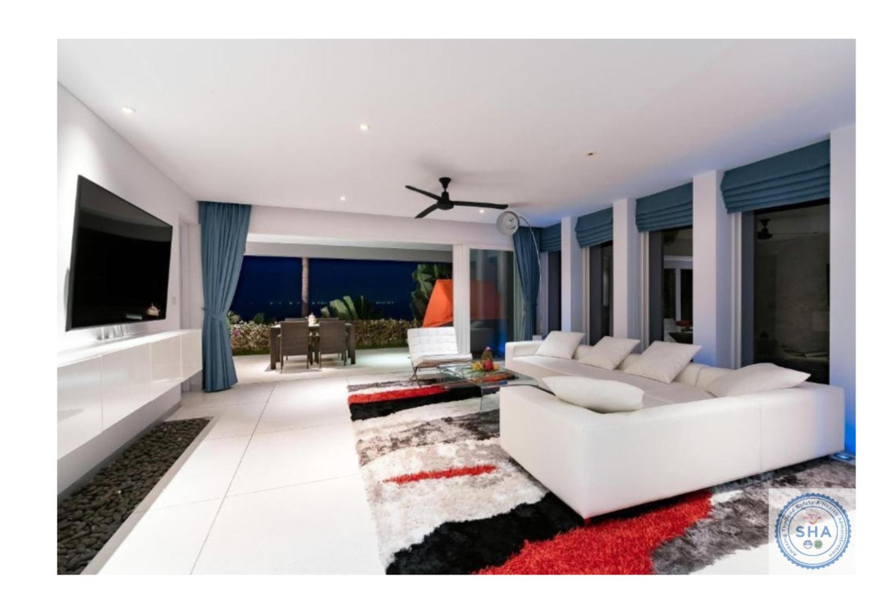 Two-Bedroom Suite - Photo 13