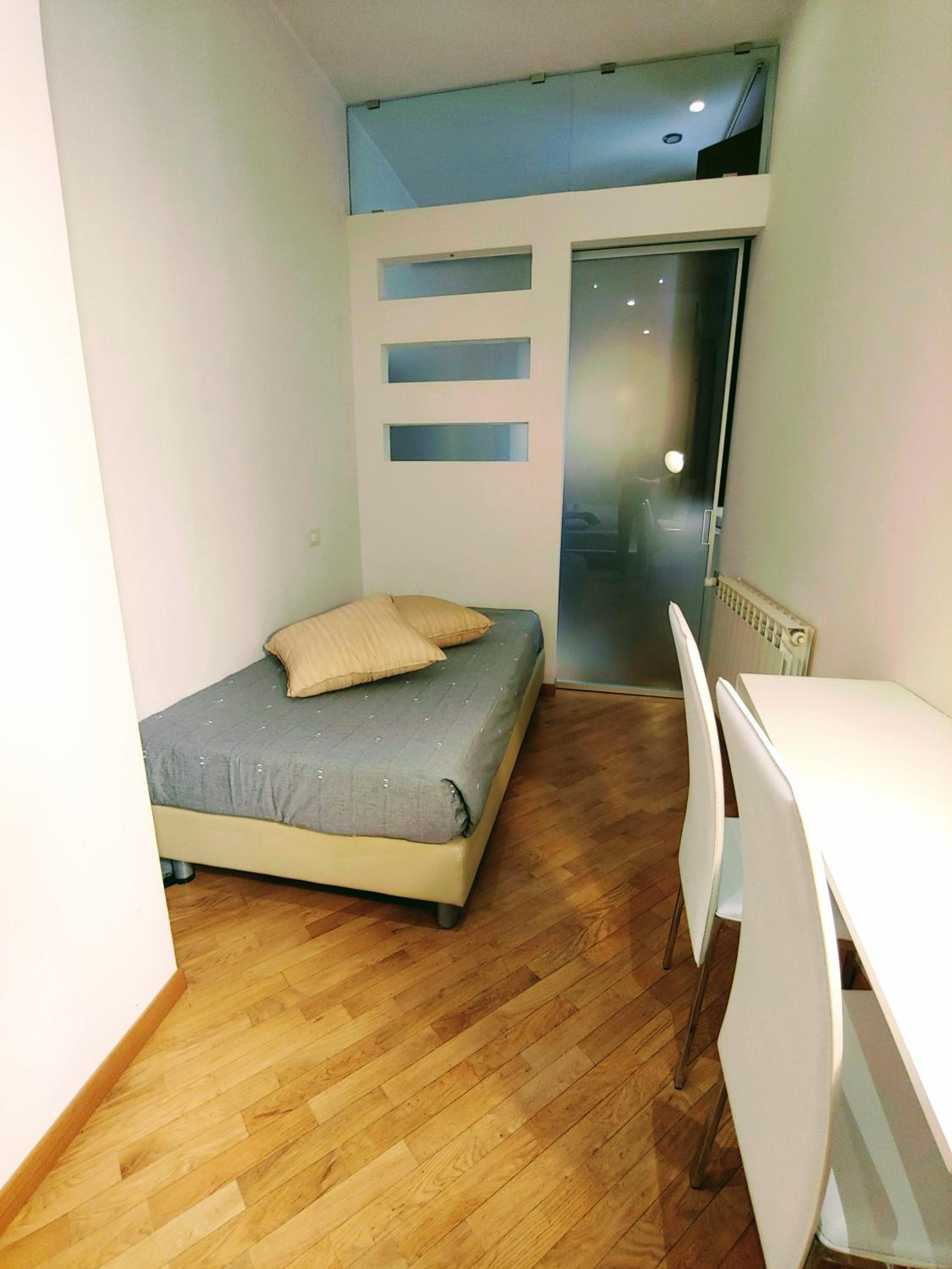Deluxe Junior Suite - Photo 8