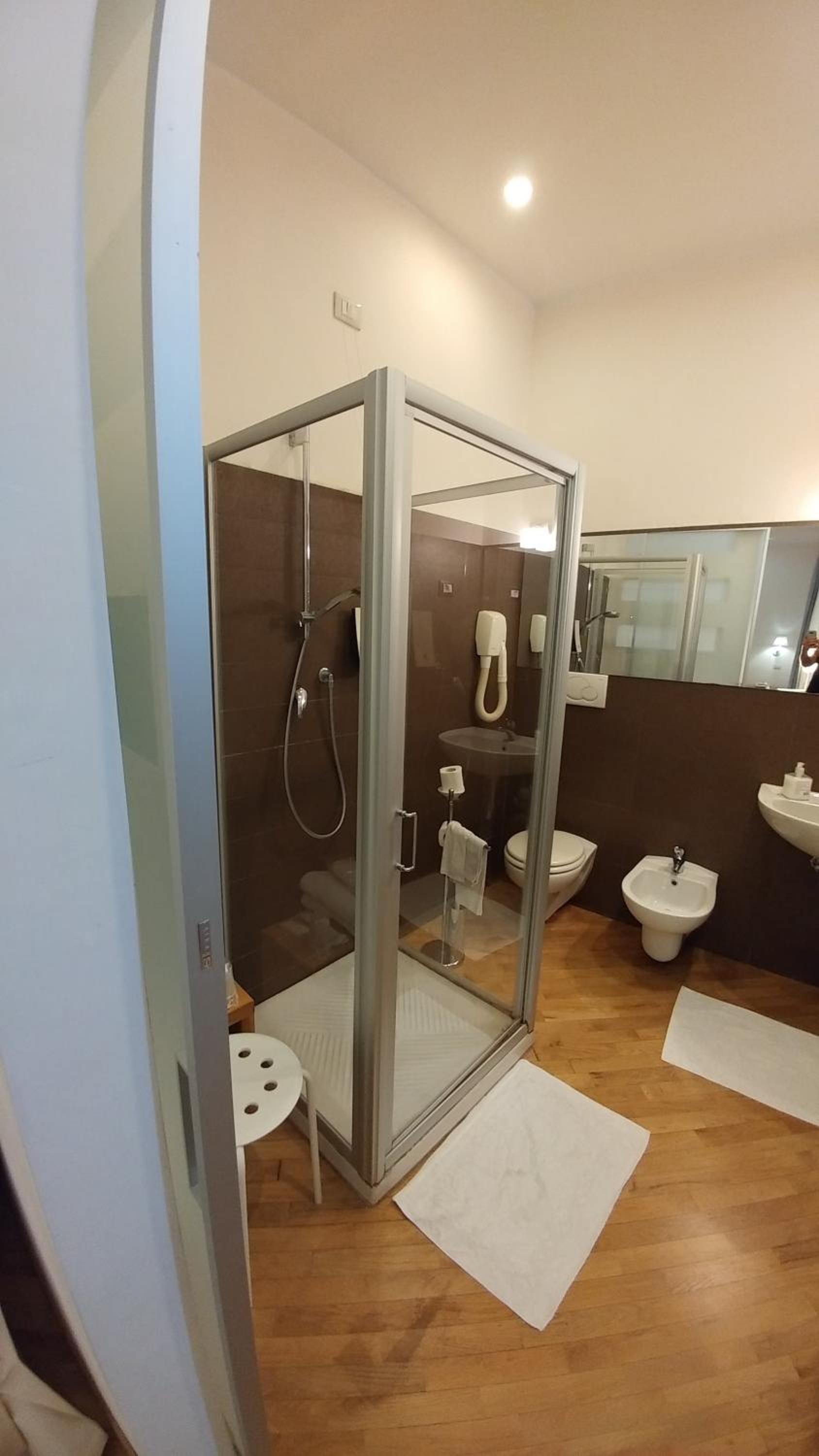 Deluxe Junior Suite - Photo 5