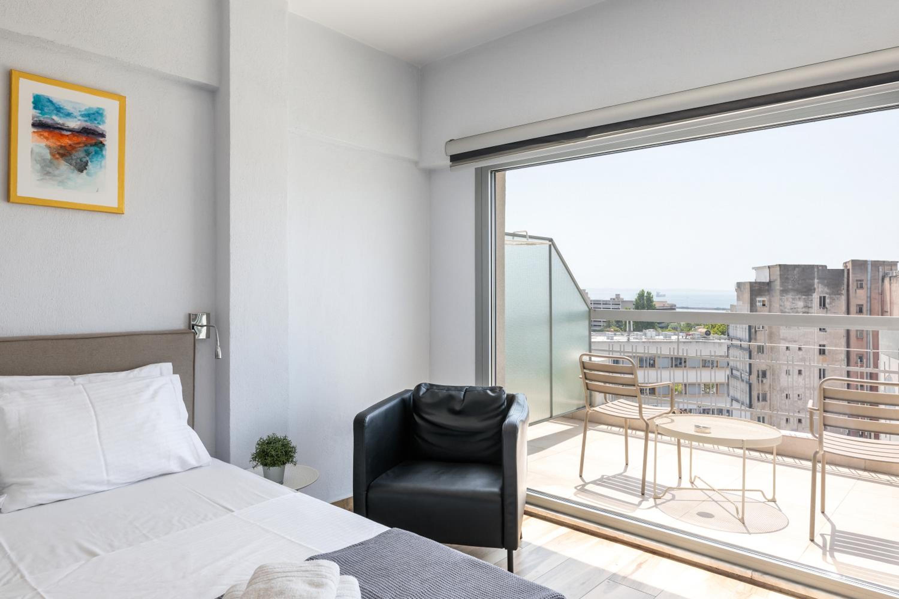 Apartment with Balcony (Sky 2) - Photo 6