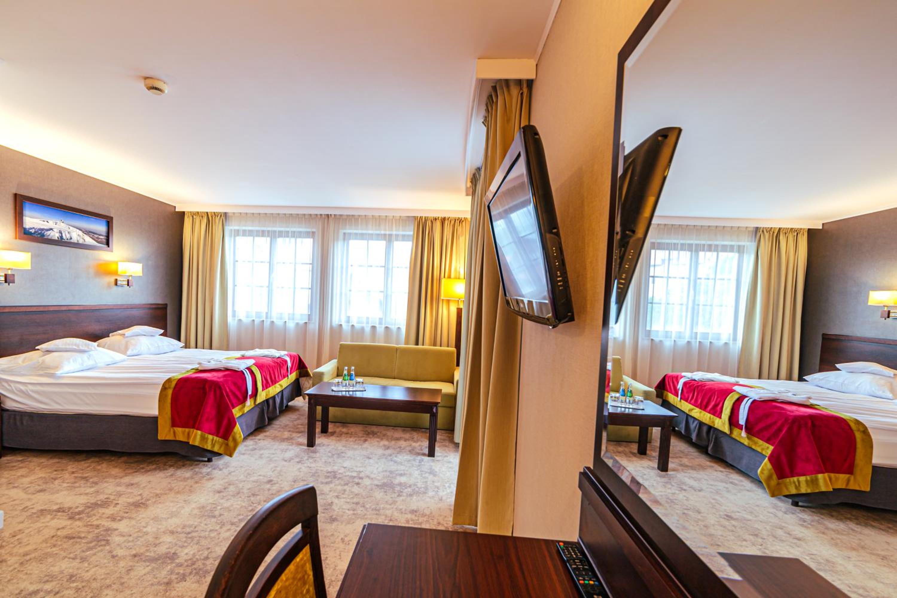 Deluxe Double or Twin Room - Photo 2