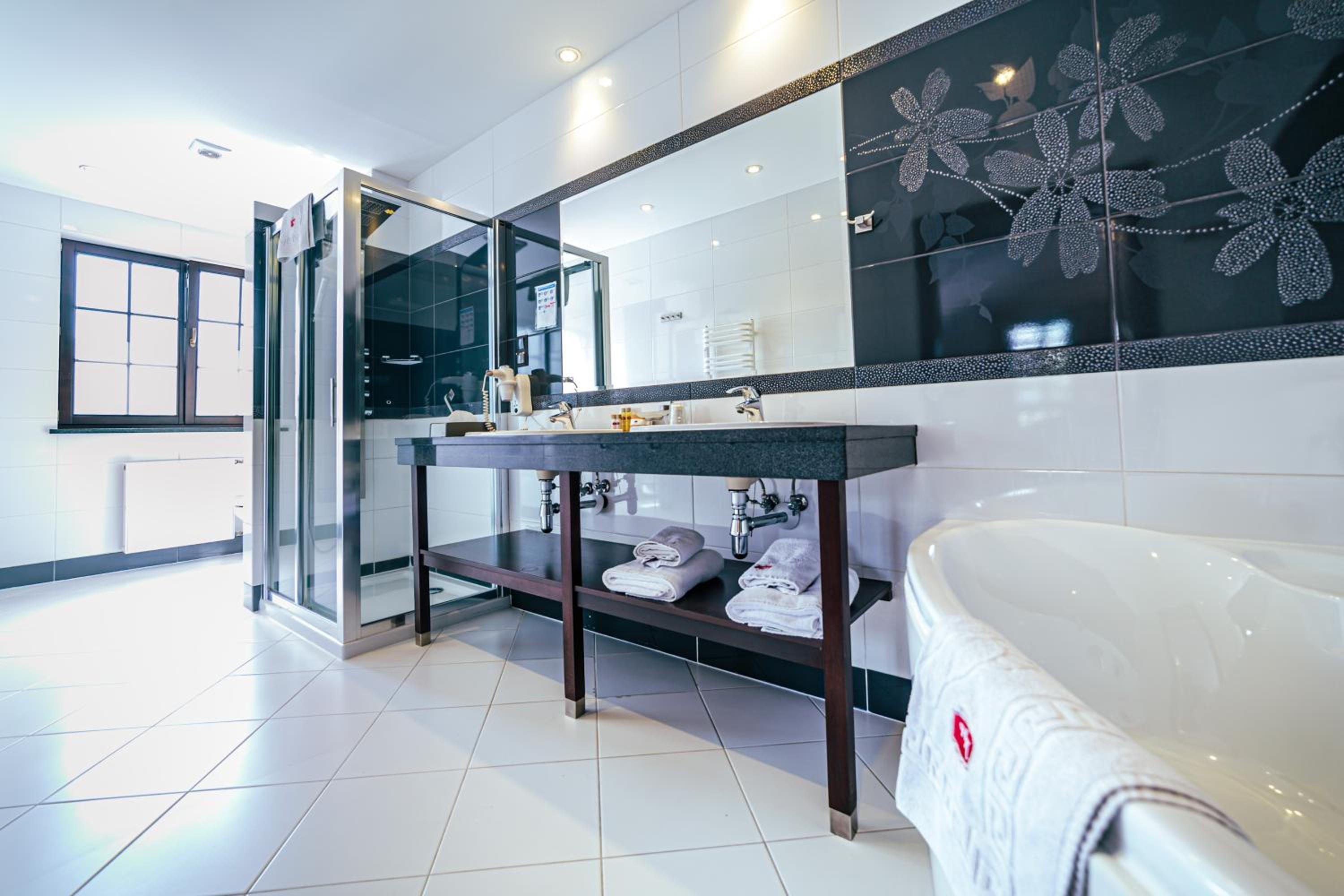 Apartment - Photo 4