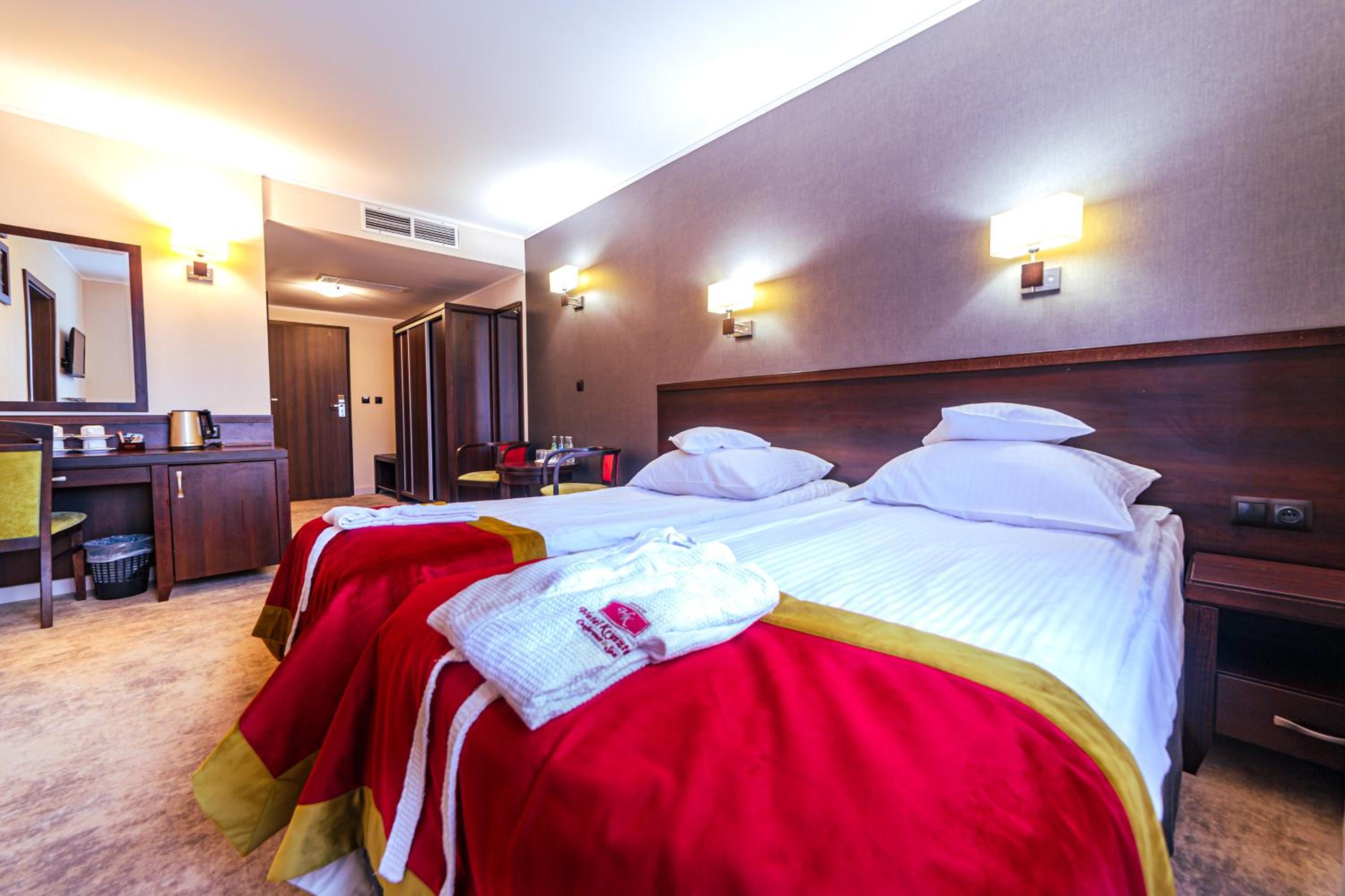 Double or Twin Room - Photo 2