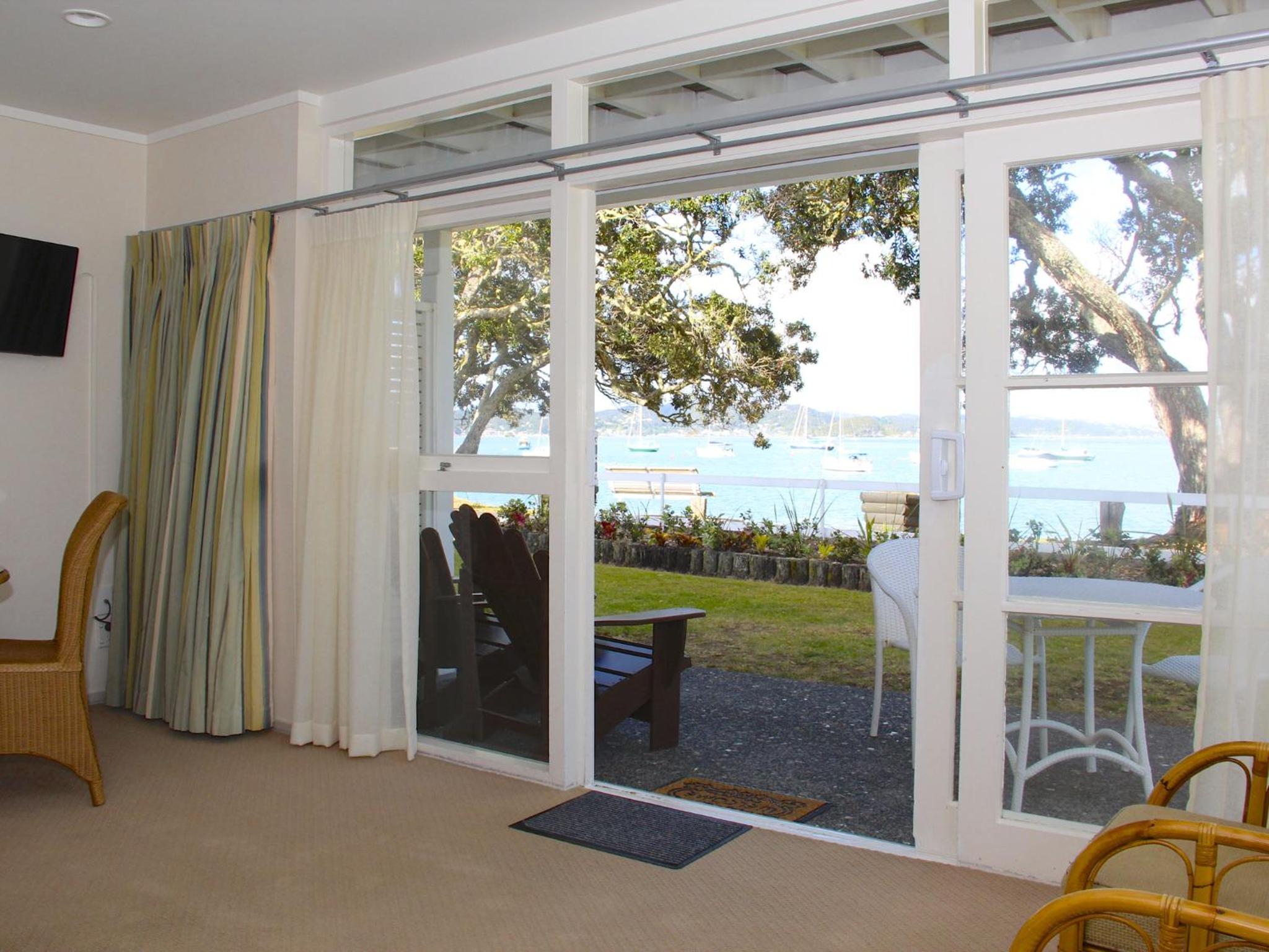 Two-Bedroom Suite - Water Front 6 - Photo 3