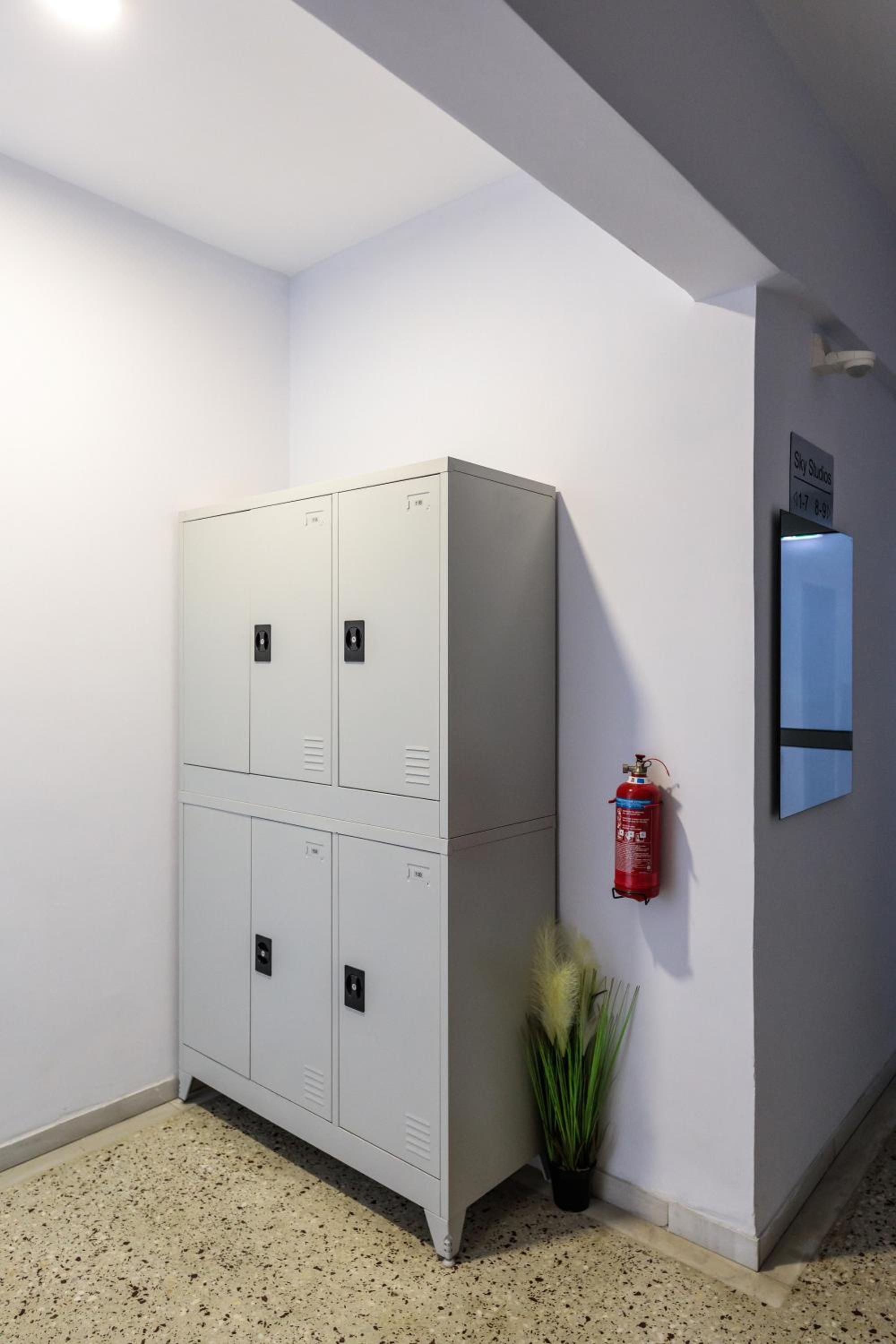 Apartment with Balcony (Sky 2) - Photo 19