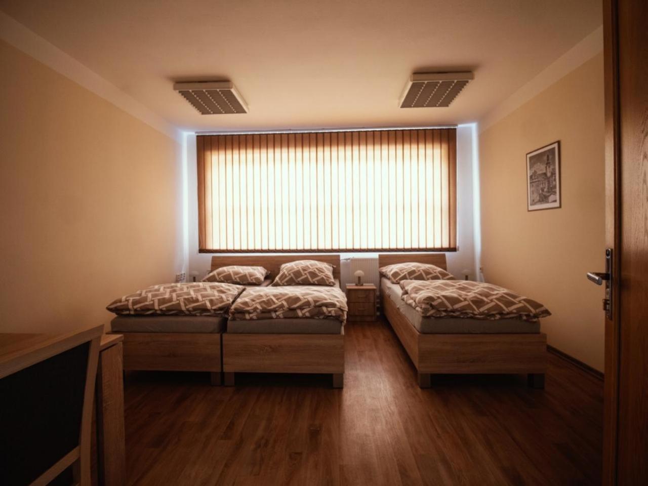 Standard Triple Room photo 2
