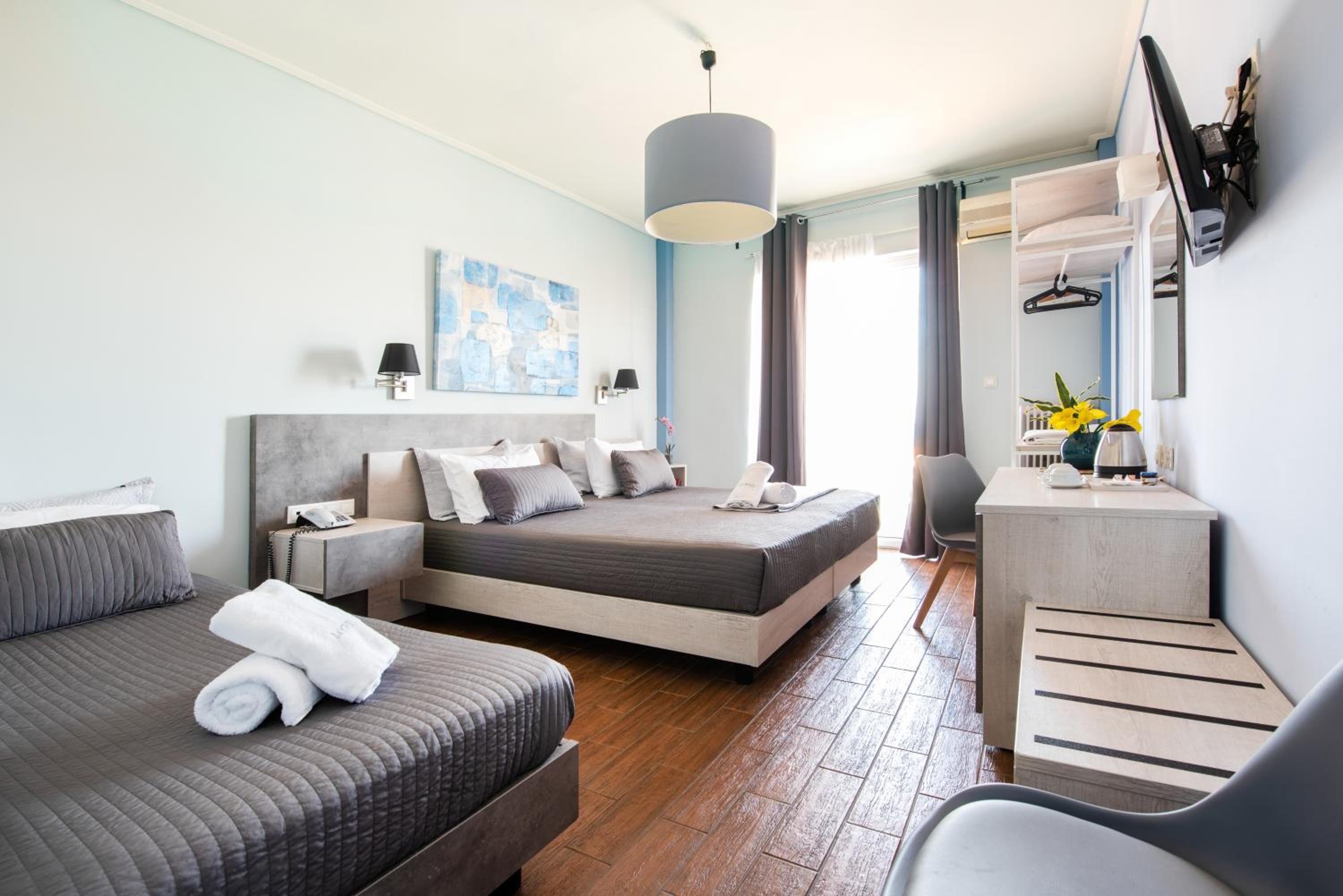 Superior Triple Room with Sea View - Photo 1