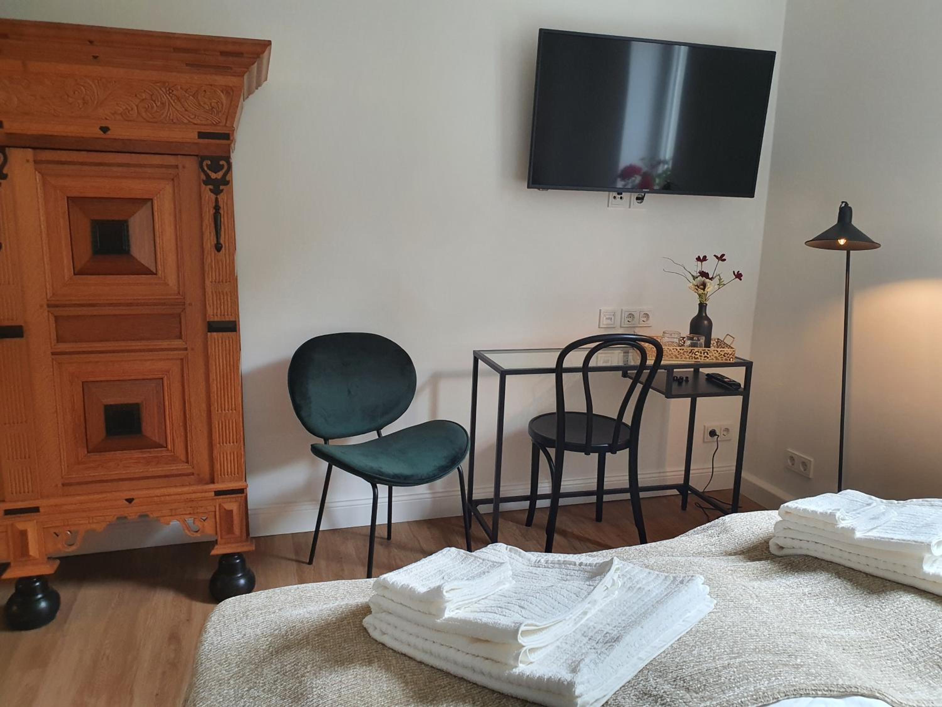 Standard Double Room - Photo 1