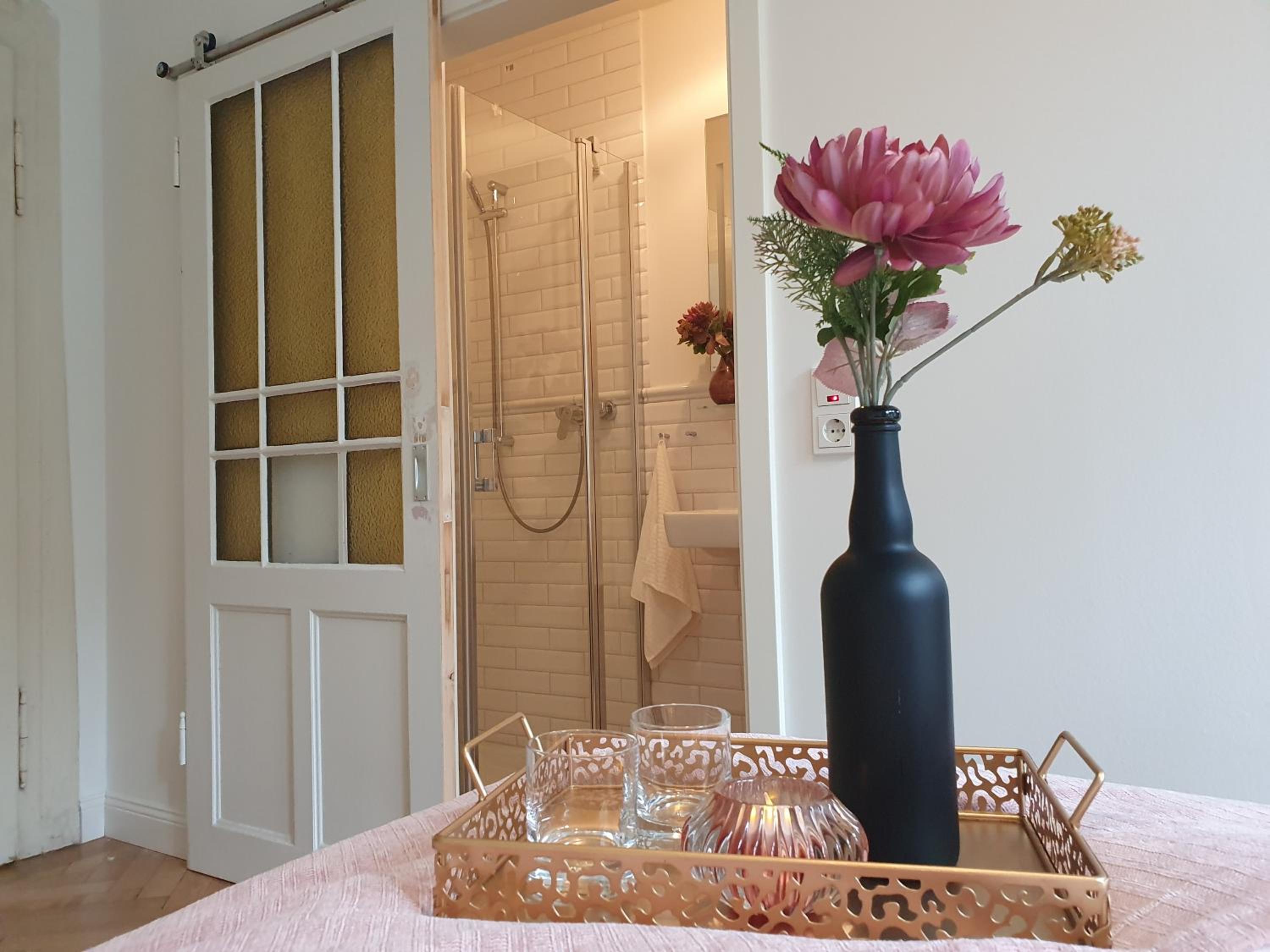 Standard Double Room - Photo 2