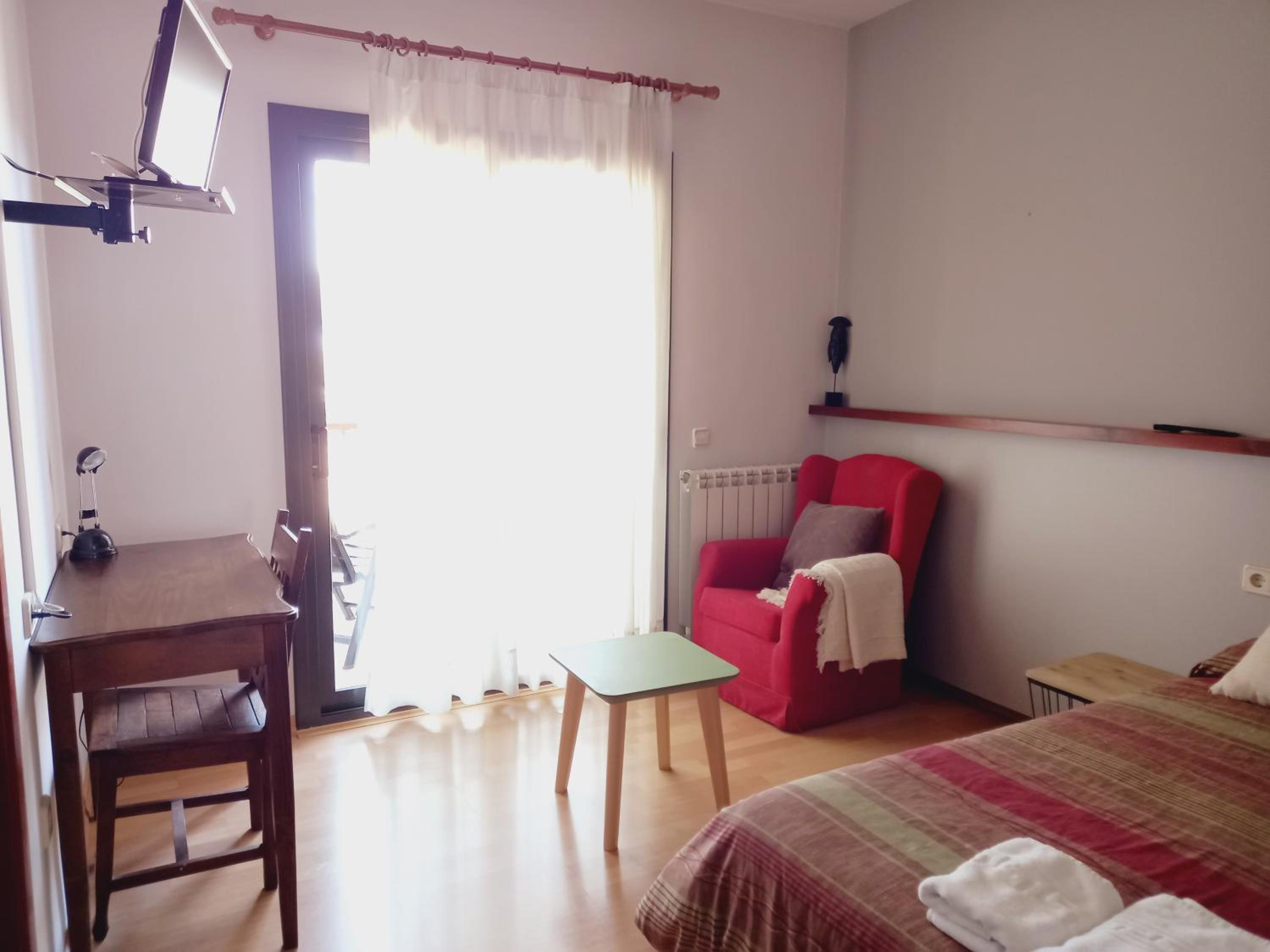 Twin Room - Photo 6