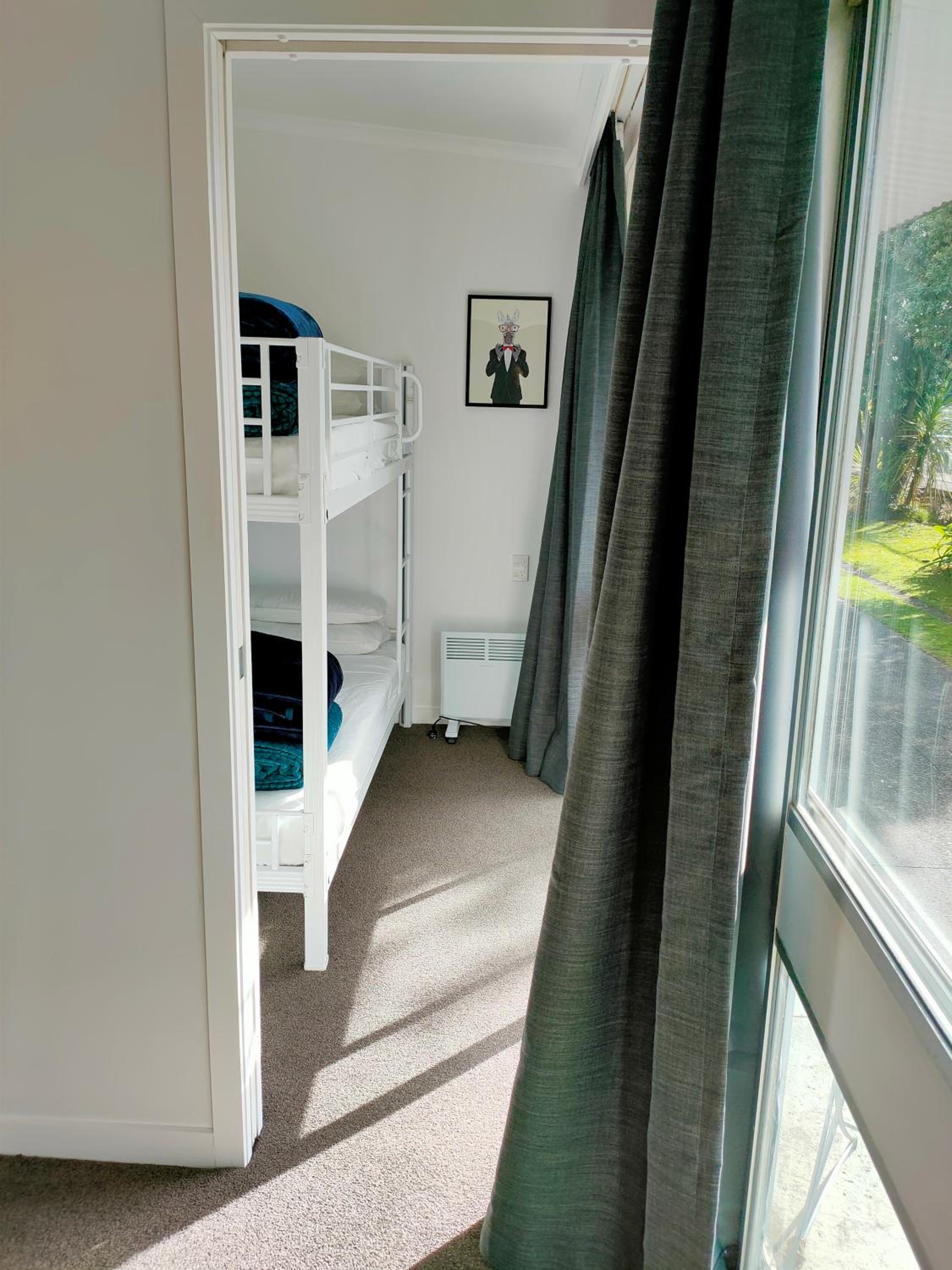 Family Room - Photo 10