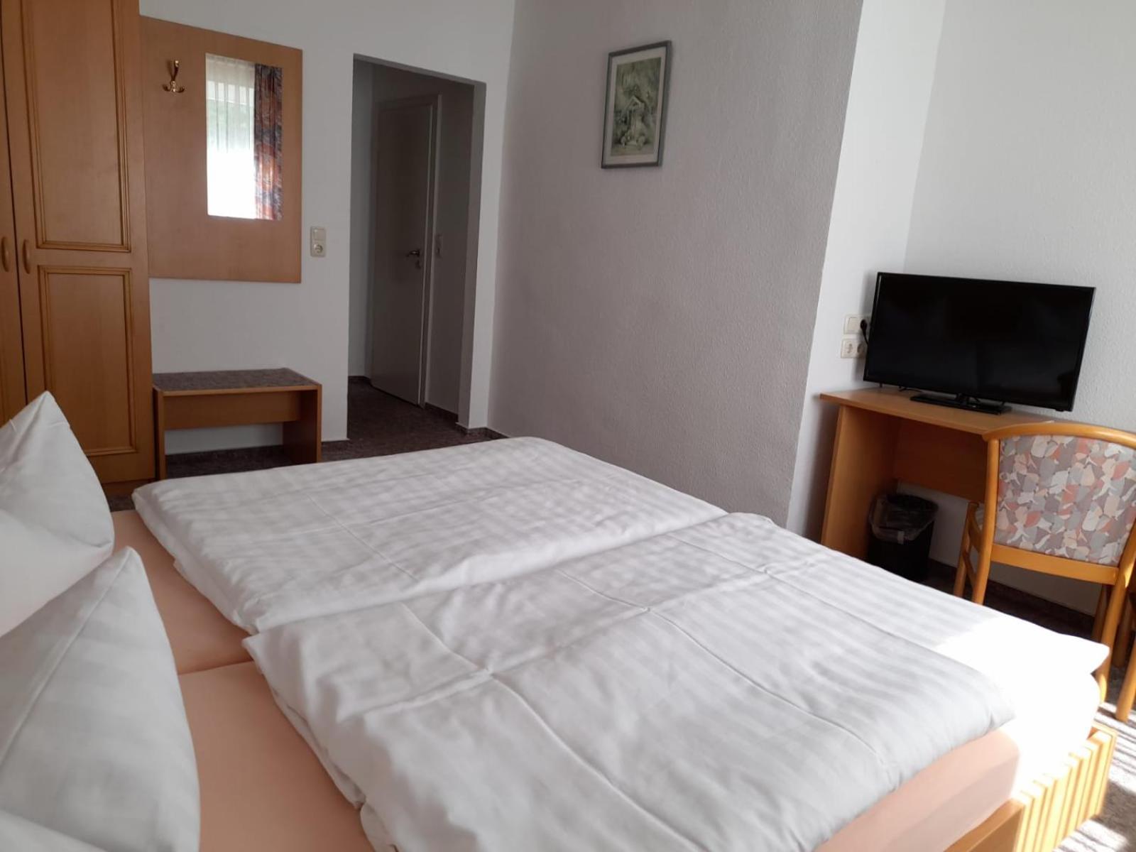 Budget Double Room photo 1