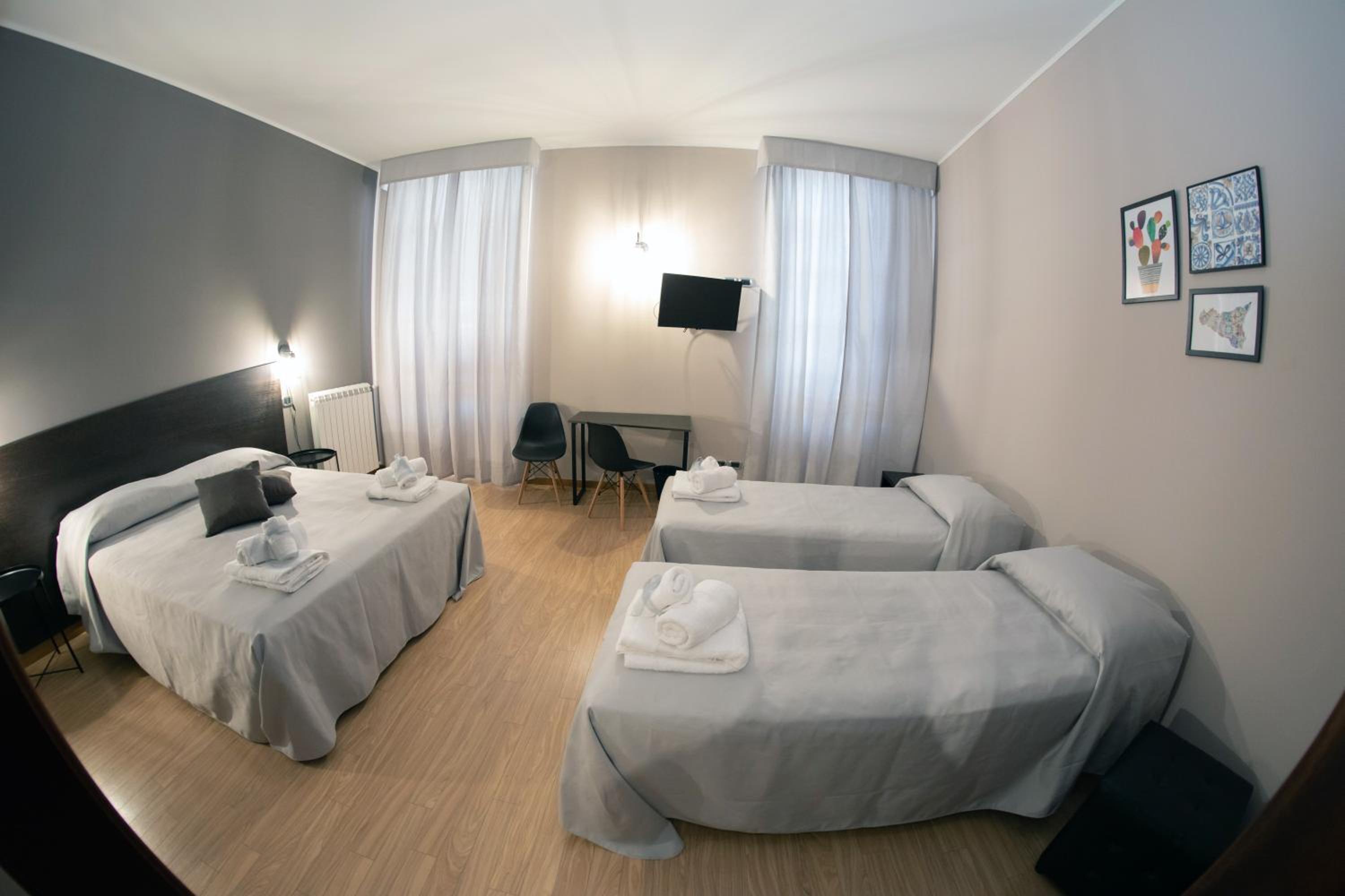 Quadruple Room - Photo 3