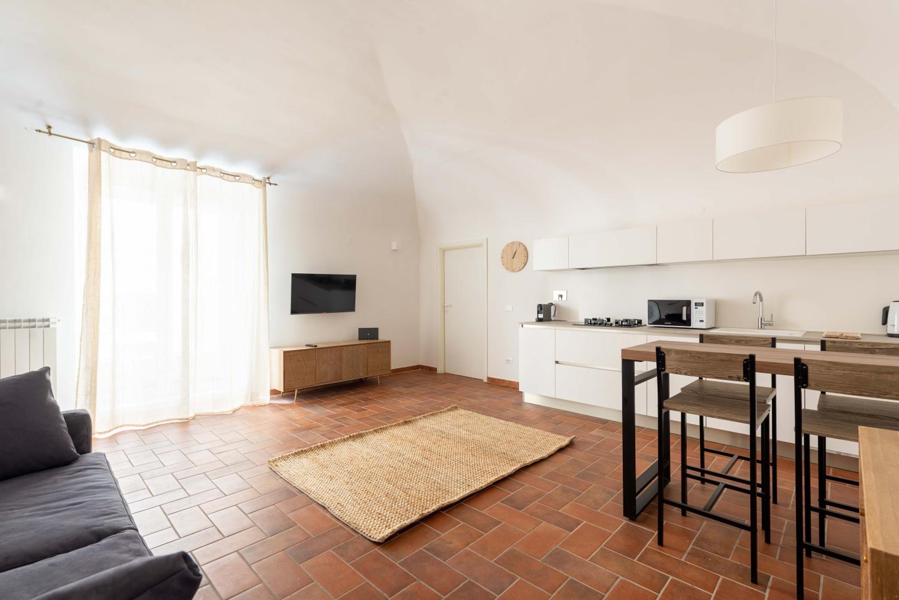 One-Bedroom Apartment