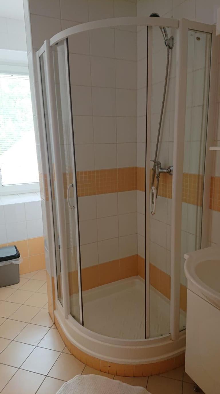 Standard Twin Room photo 3