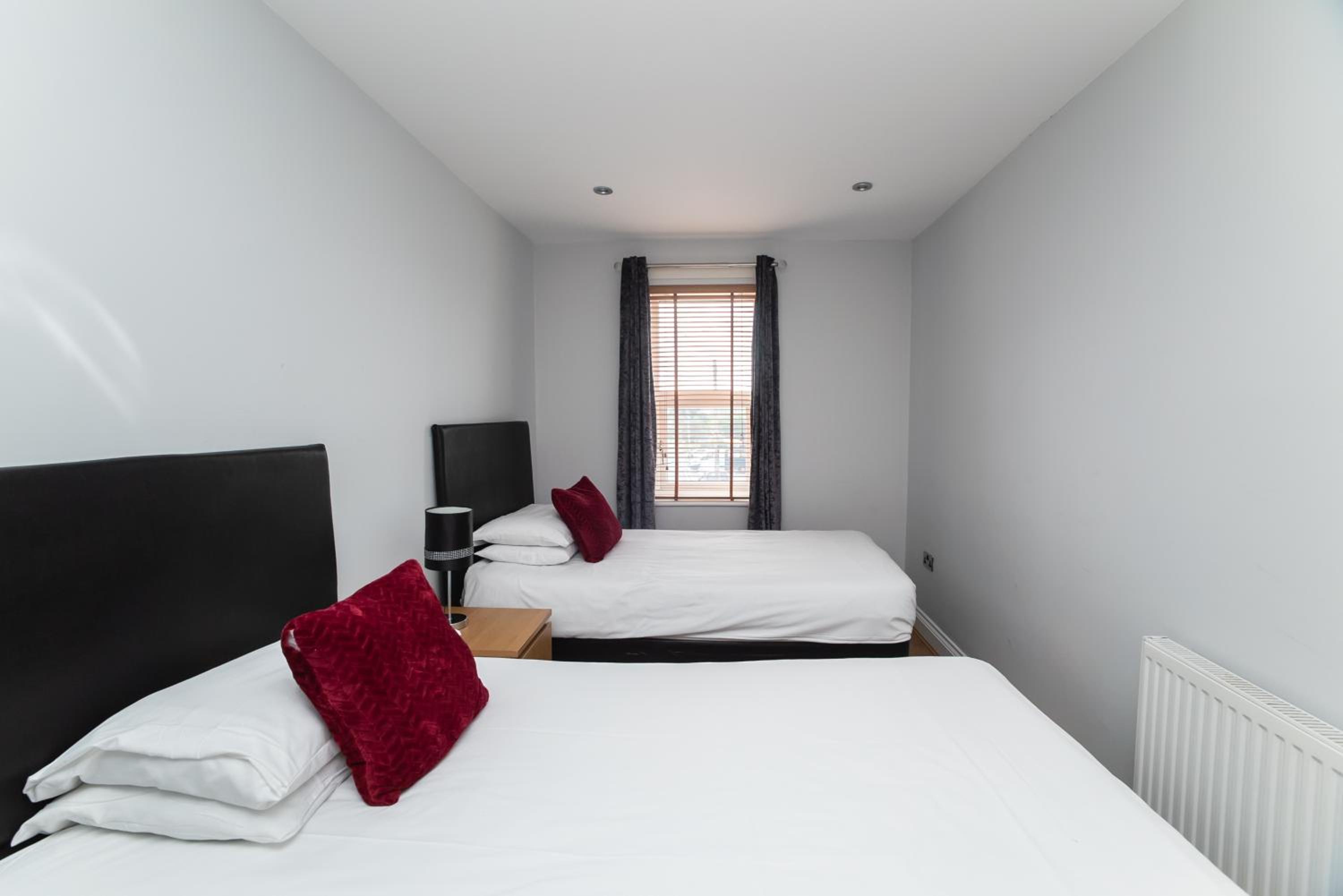 Two-Bedroom Apartment - Photo 30