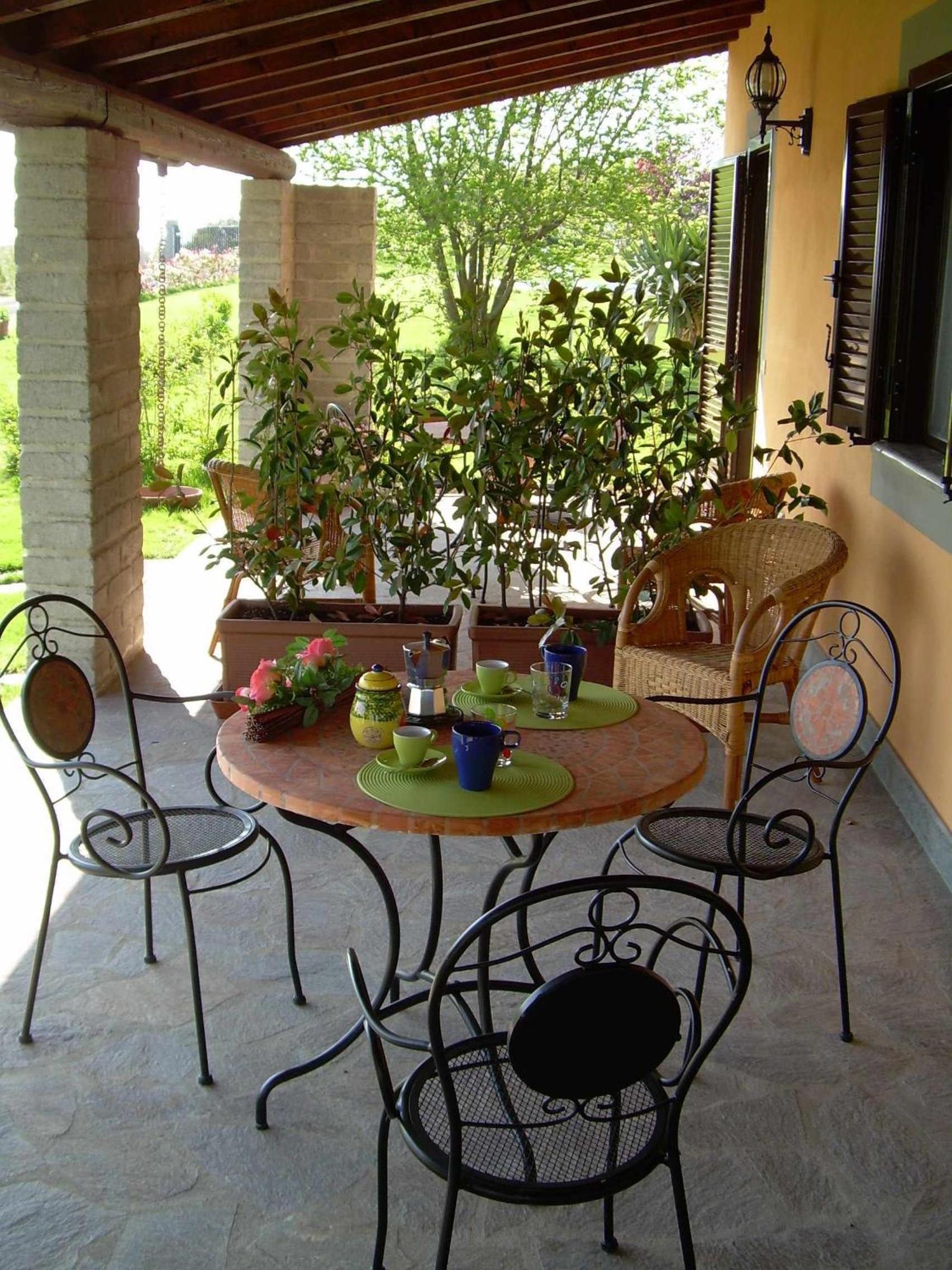 One-Bedroom Apartment with Garden View photo 2