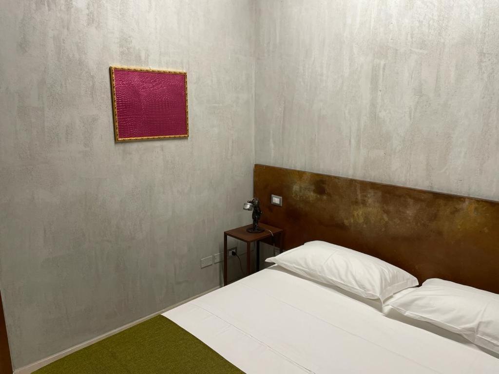 One-Bedroom Apartment - Photo 20