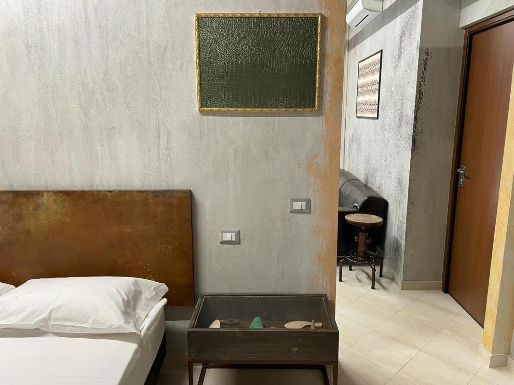 One-Bedroom Apartment - Photo 23