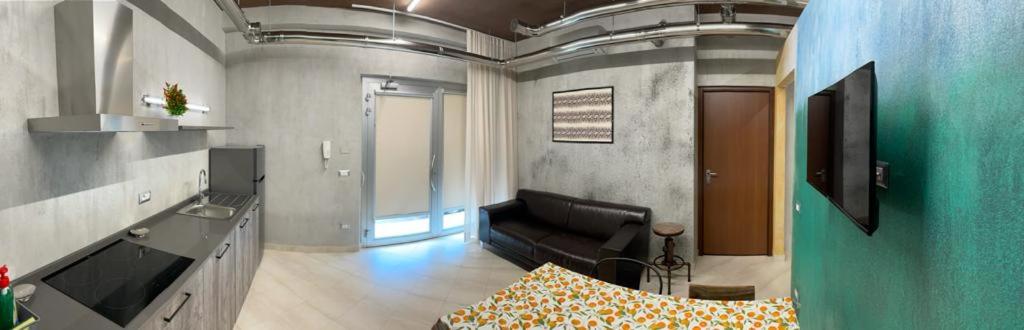 One-Bedroom Apartment - Photo 49
