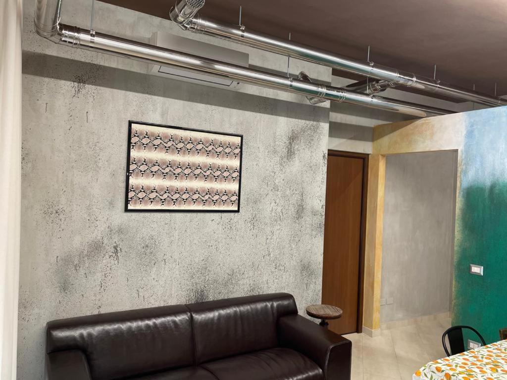 One-Bedroom Apartment - Photo 39