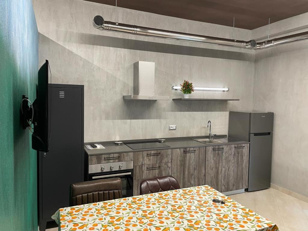 One-Bedroom Apartment - Photo 3