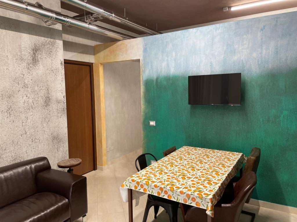 One-Bedroom Apartment - Photo 19