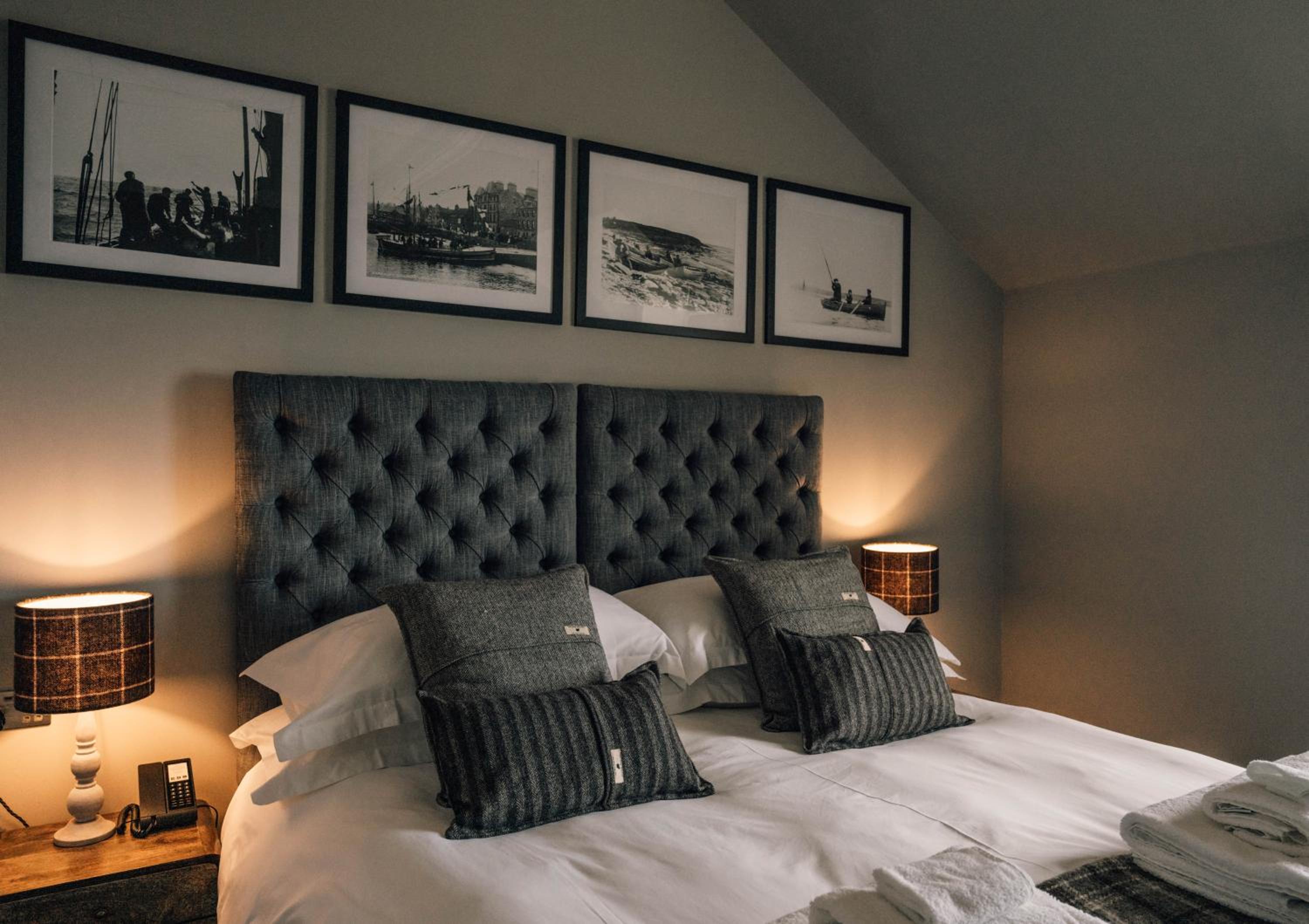Twin Room - Photo 3