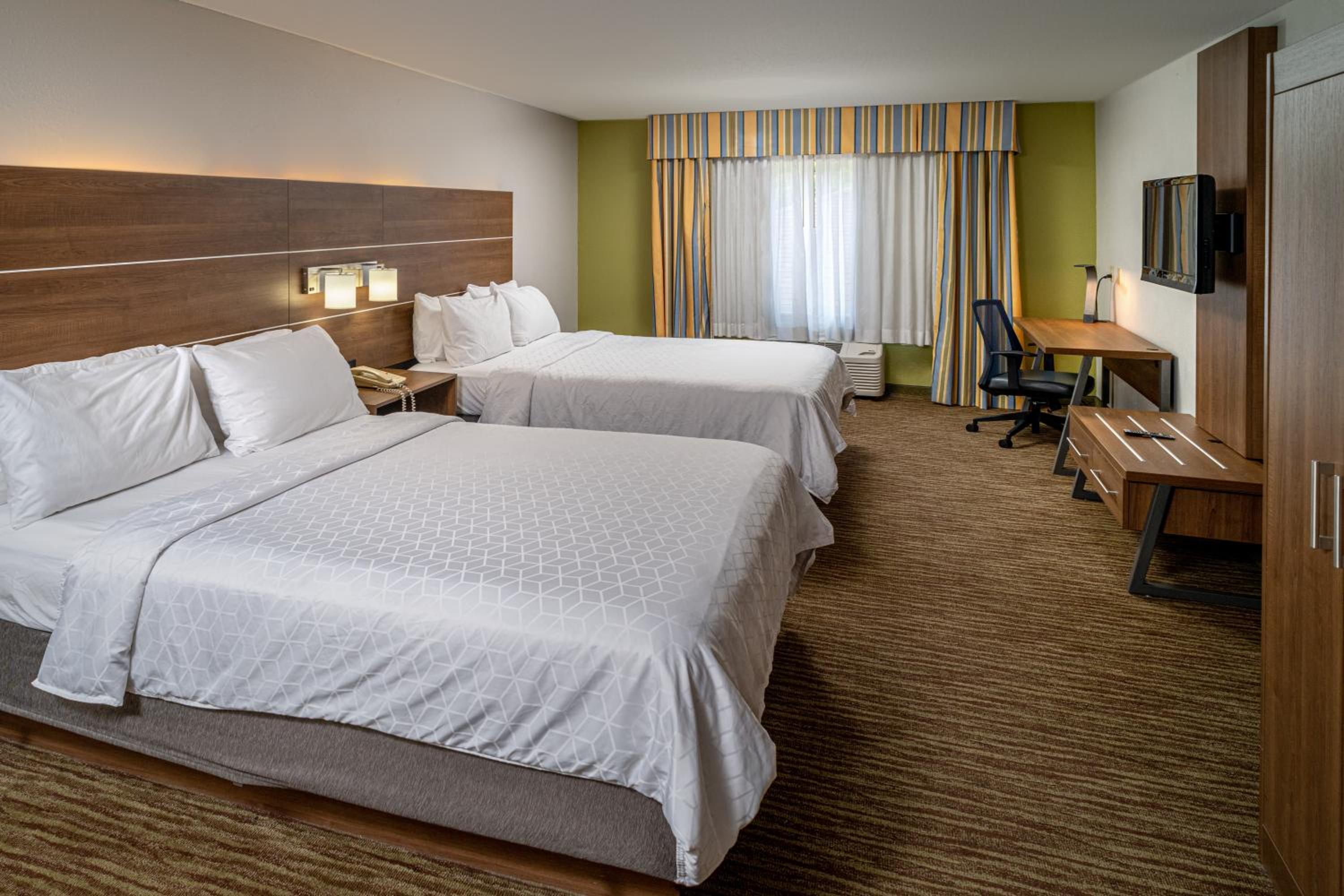 Standard Queen Room with Two Queen Beds - Communications Accessible - Photo 1