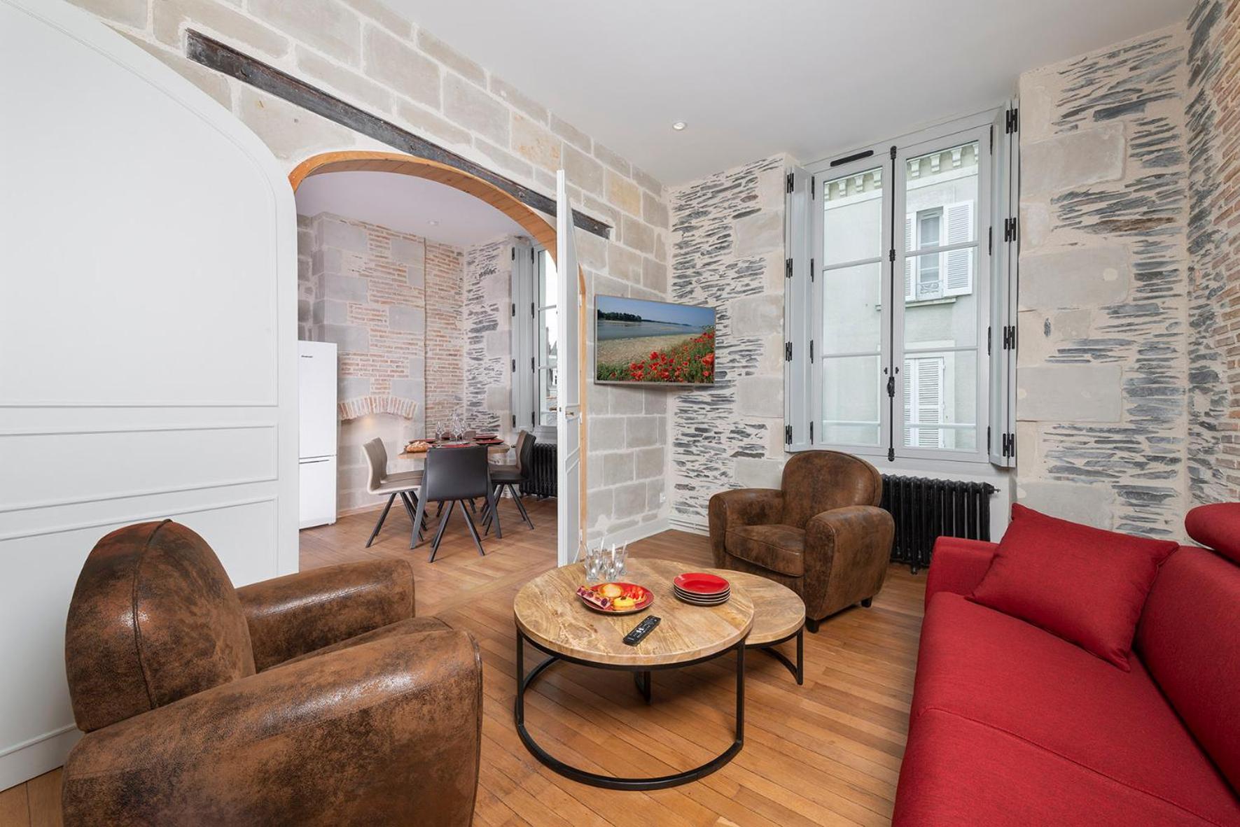 Two-Bedroom Apartment - Photo 8