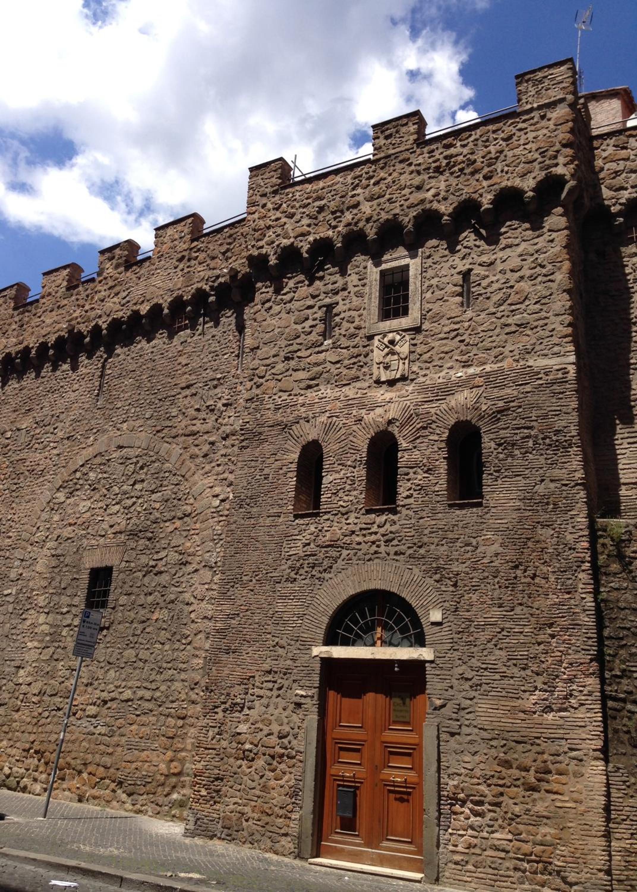 Suite - Separate Building photo 2