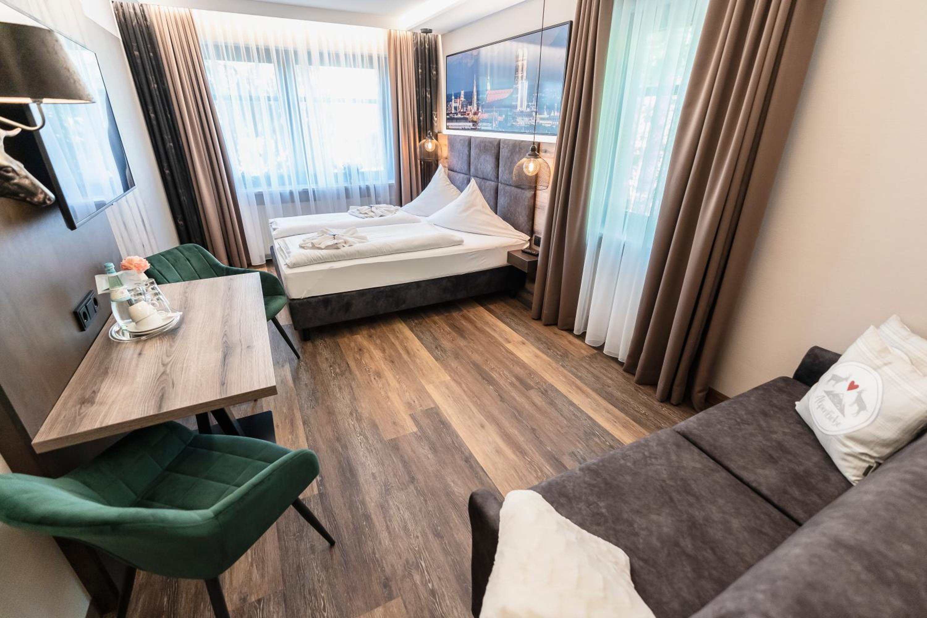 Premium Quadruple Room - Photo 5